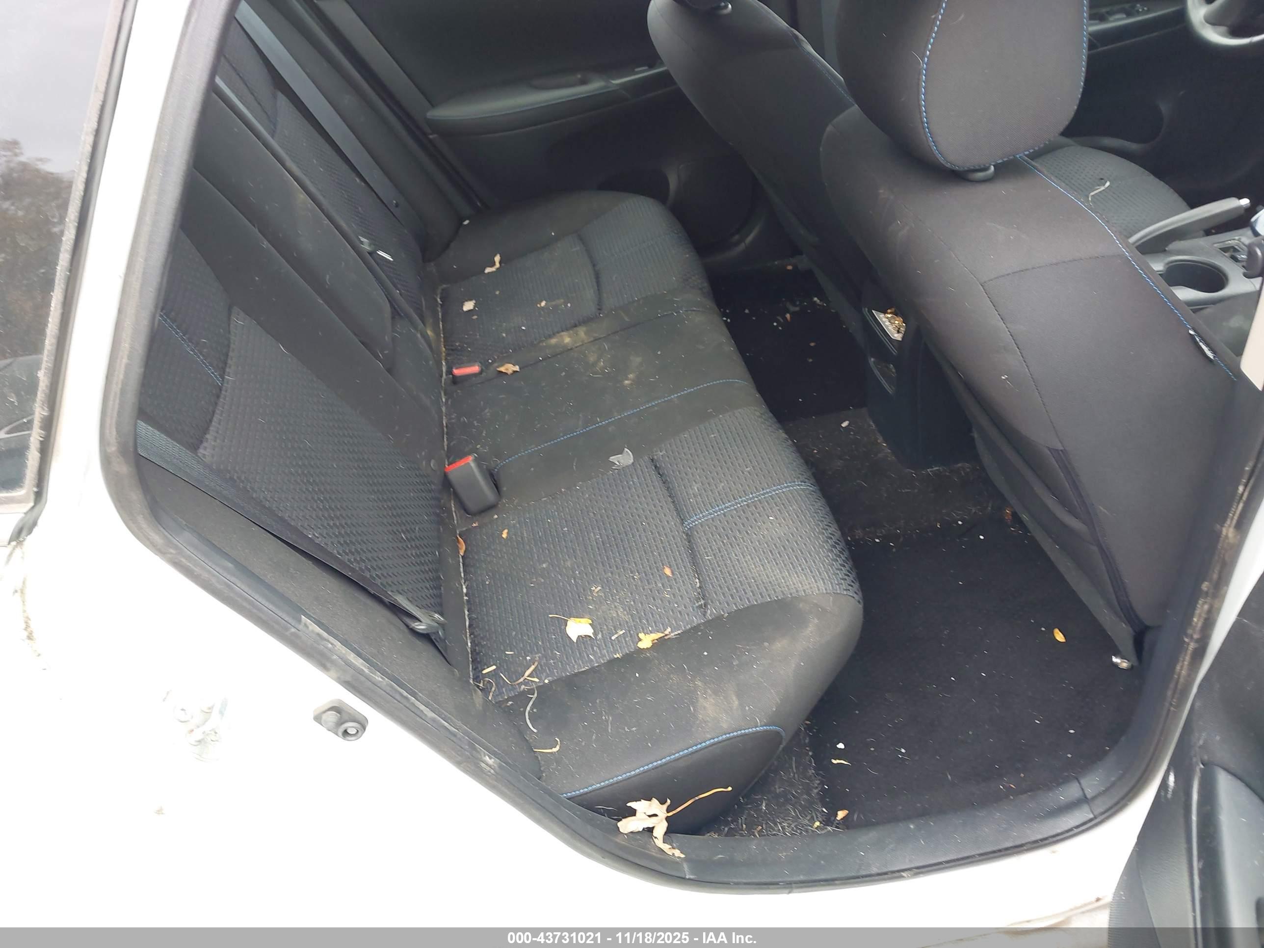 NISSAN SENTRA image 8