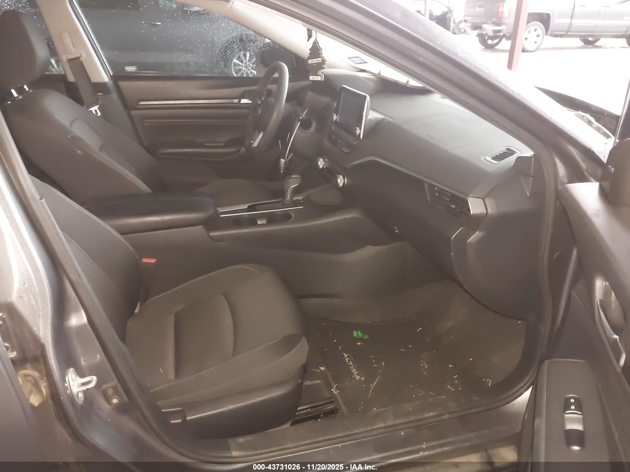 NISSAN ALTIMA image 5