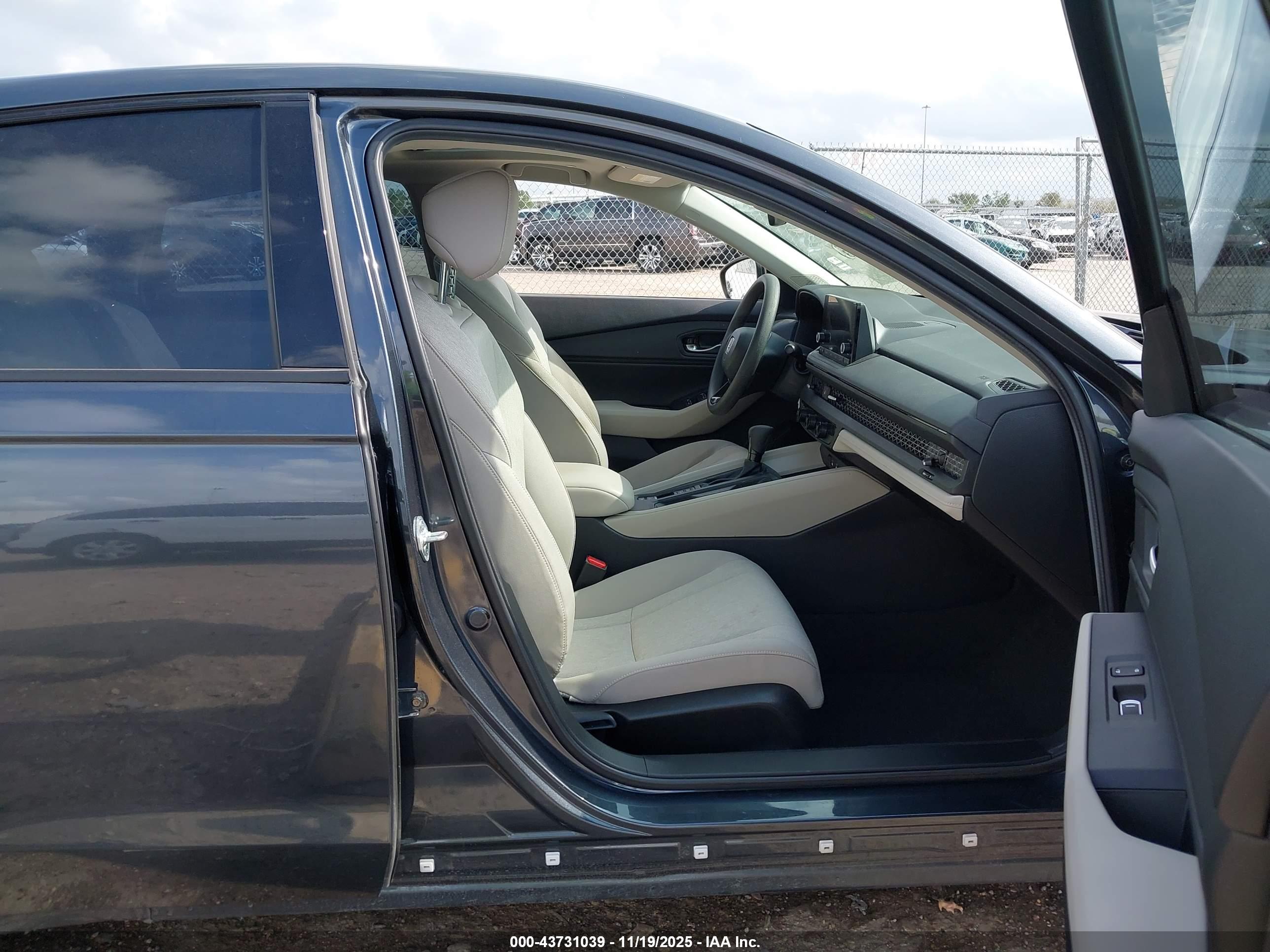 HONDA ACCORD image 5
