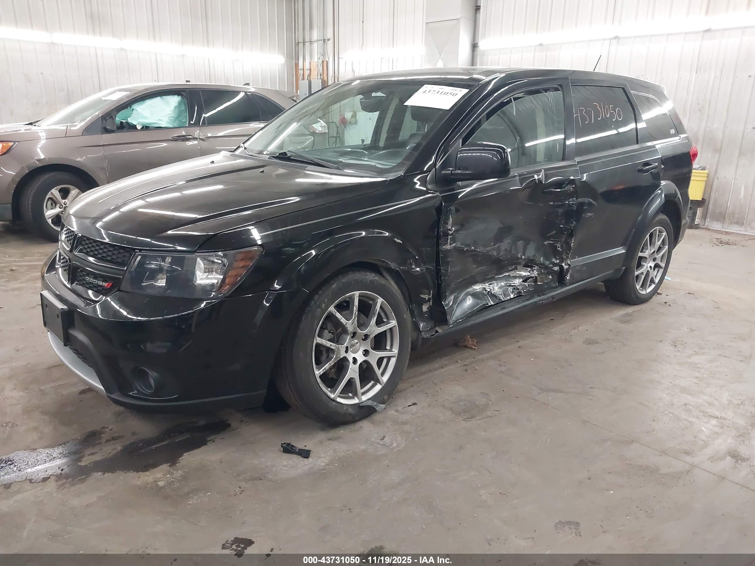DODGE JOURNEY image 2