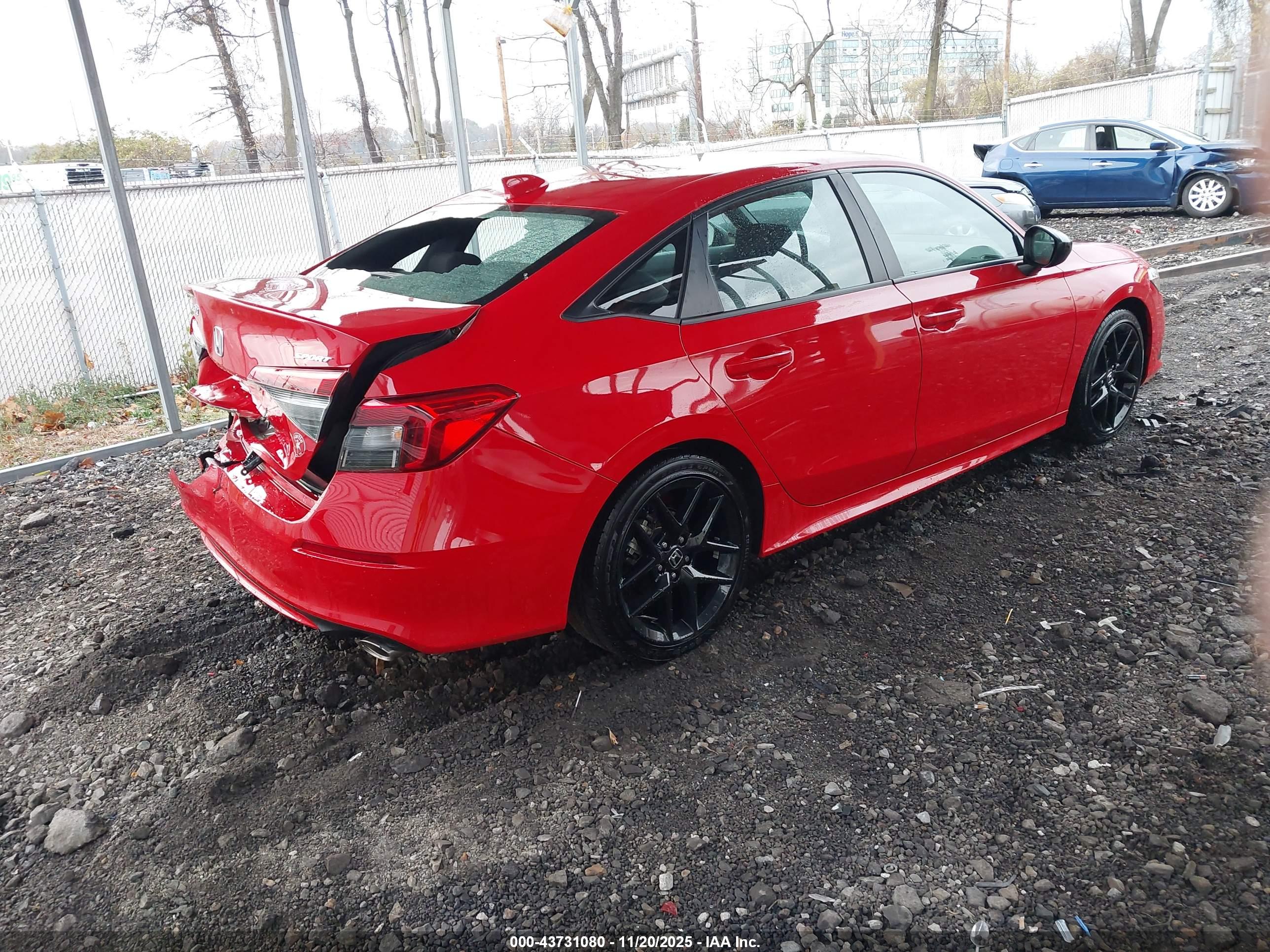 HONDA CIVIC image 4