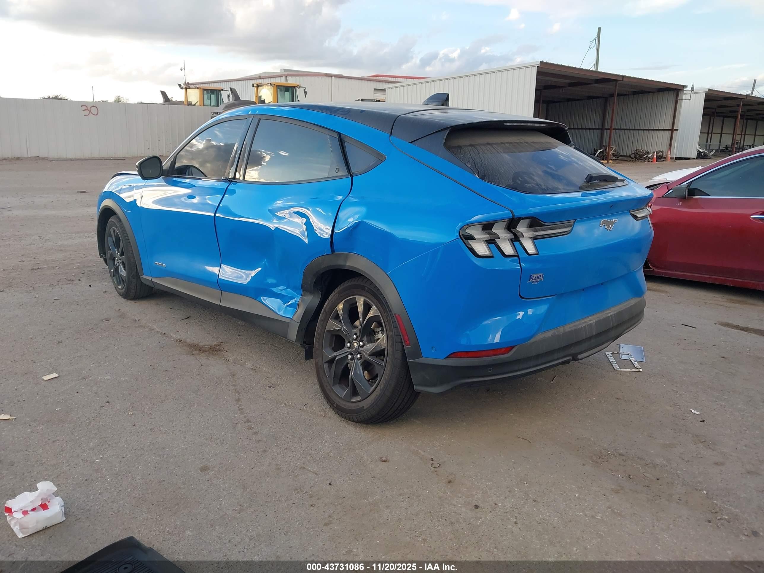 FORD MUSTANG image 3
