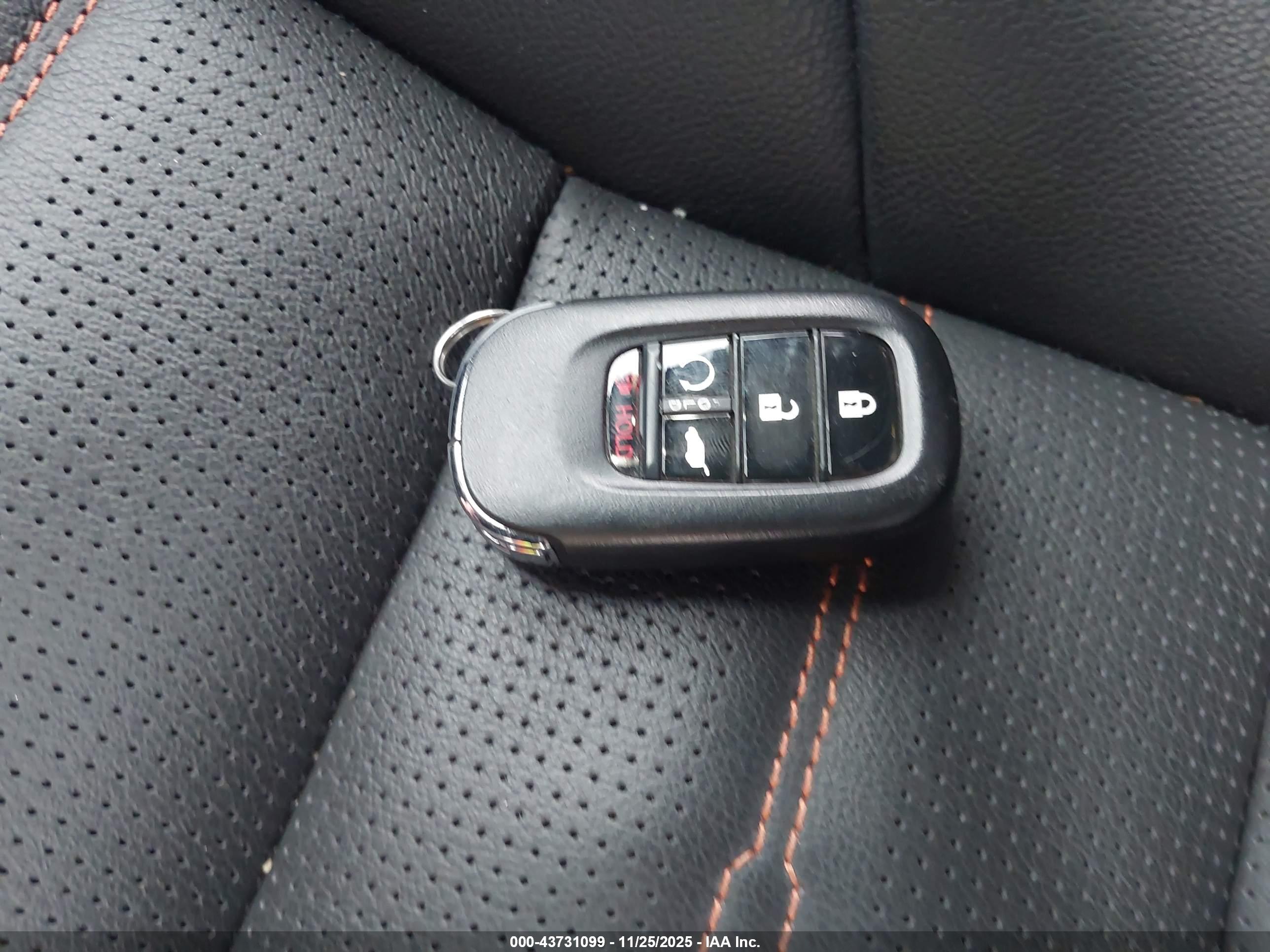 HONDA CR-V image 11