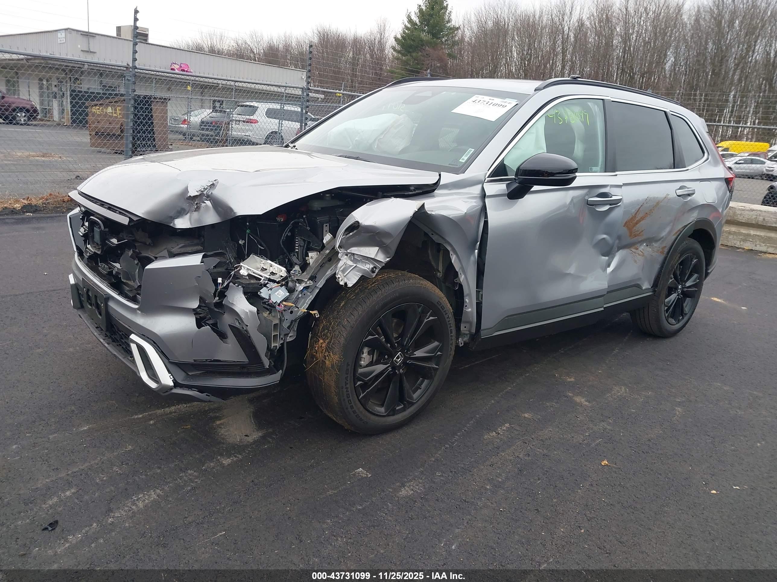 HONDA CR-V image 2