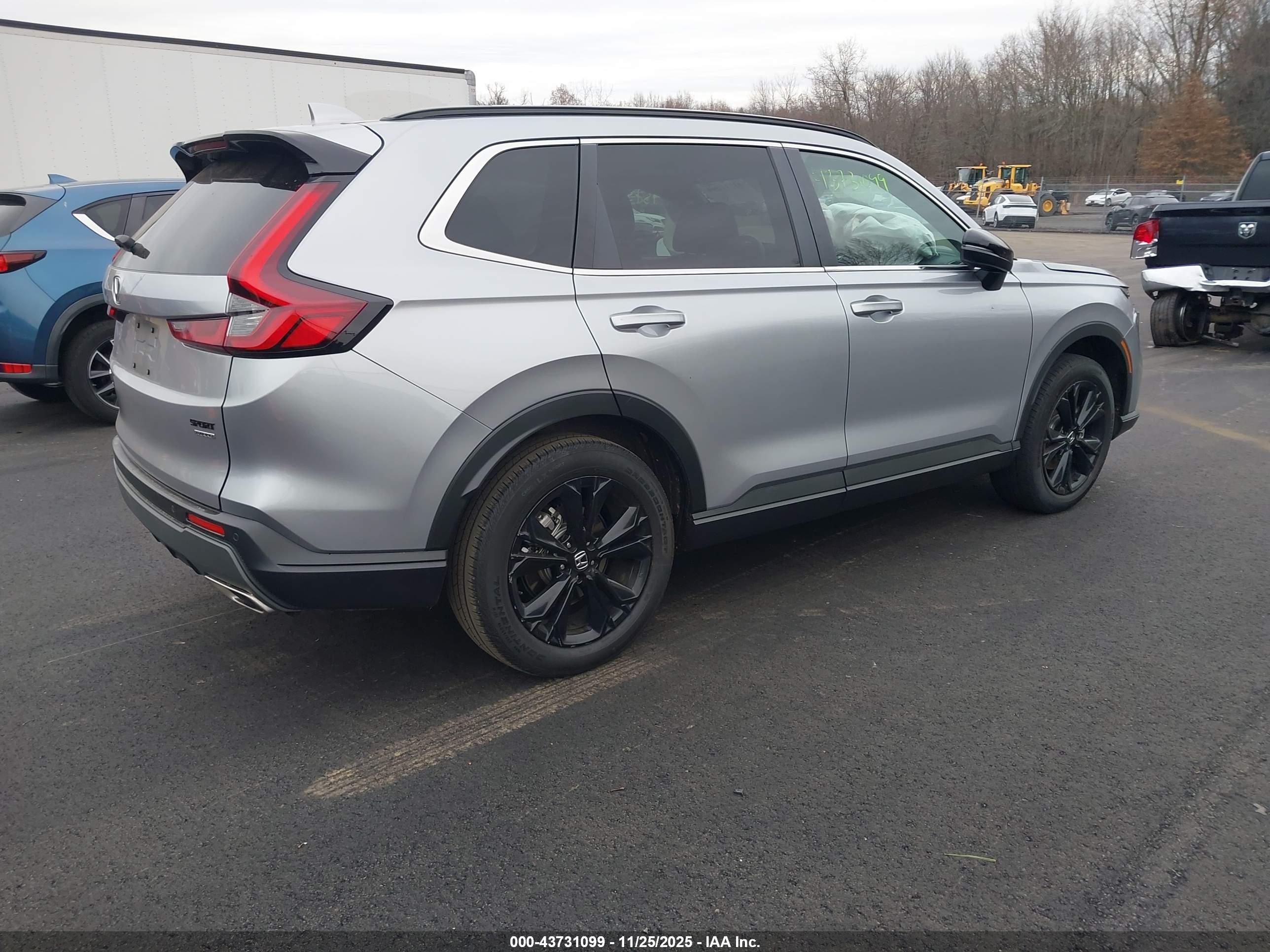 HONDA CR-V image 4