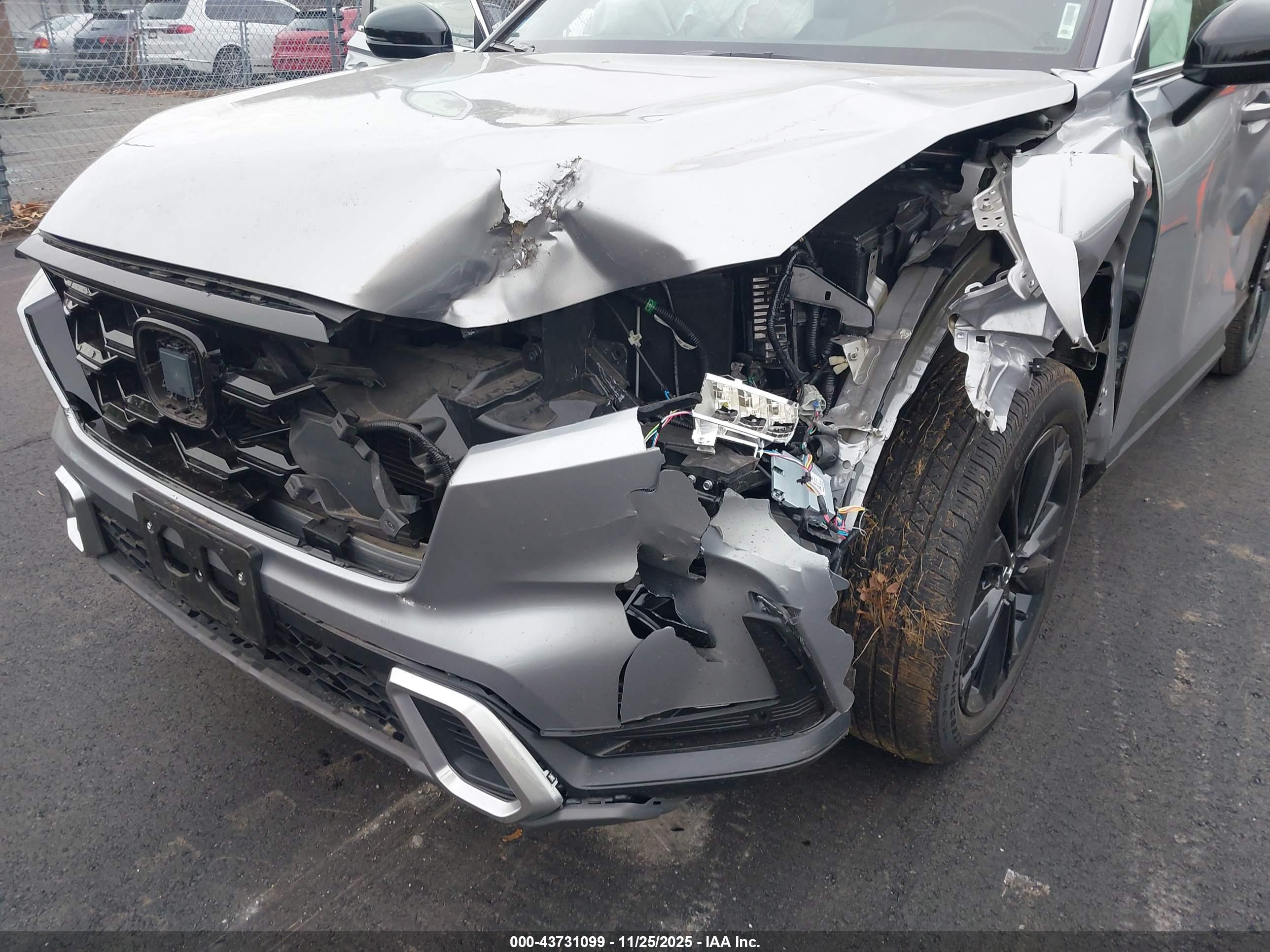 HONDA CR-V image 6