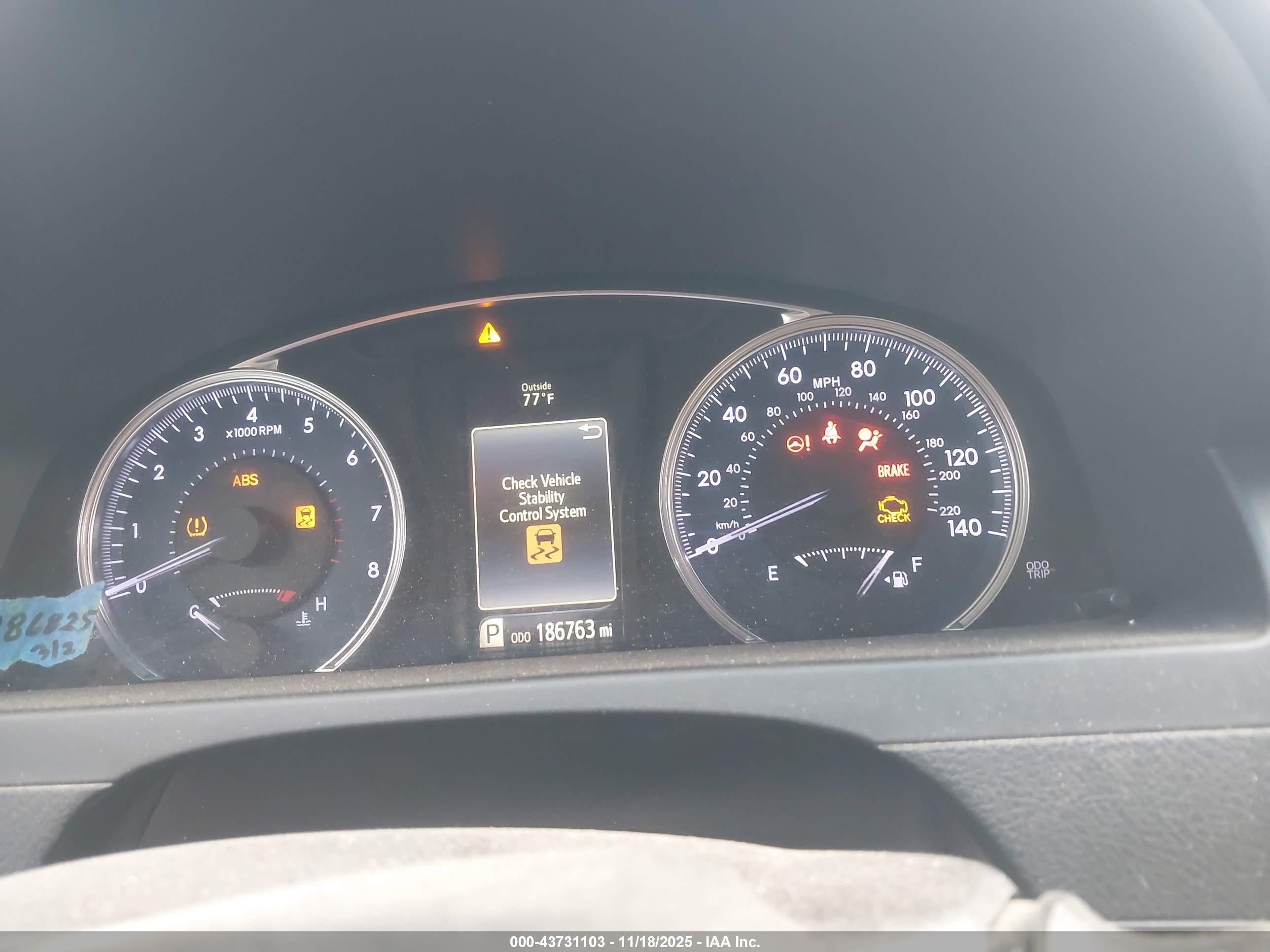 TOYOTA CAMRY image 7