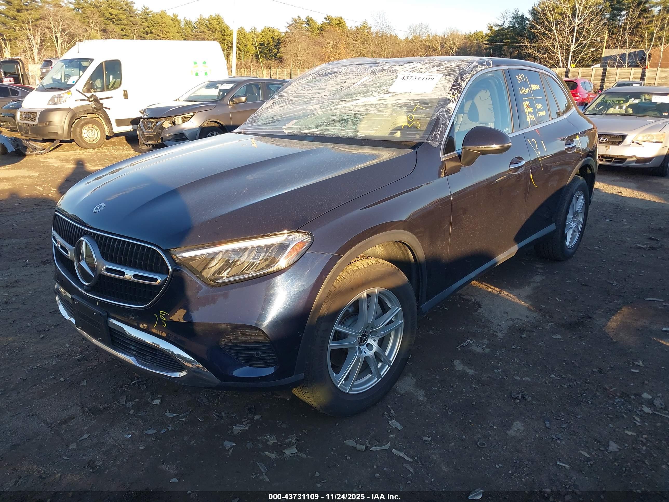 MERCEDES-BENZ GLC image 2