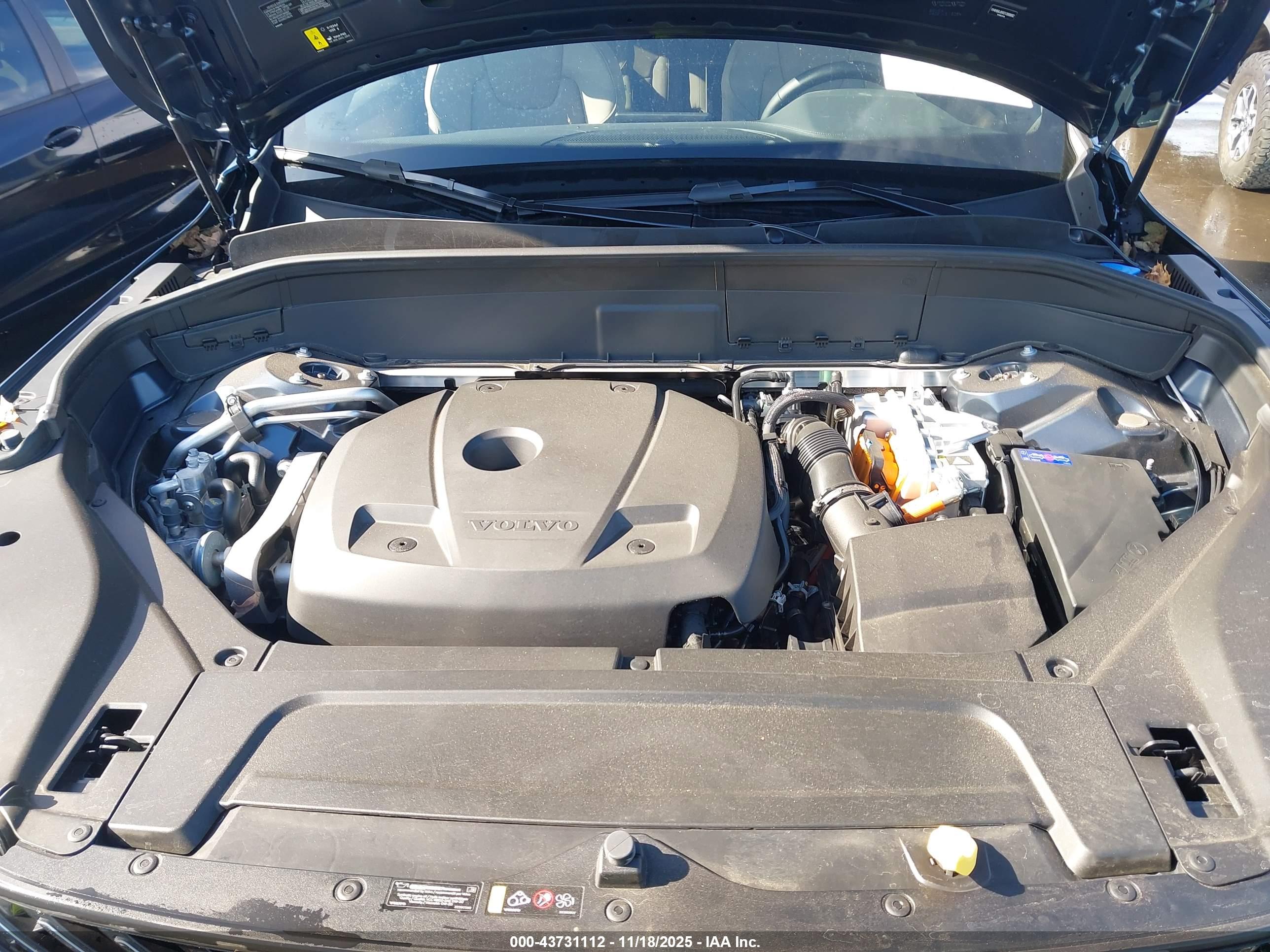 VOLVO XC90 image 10