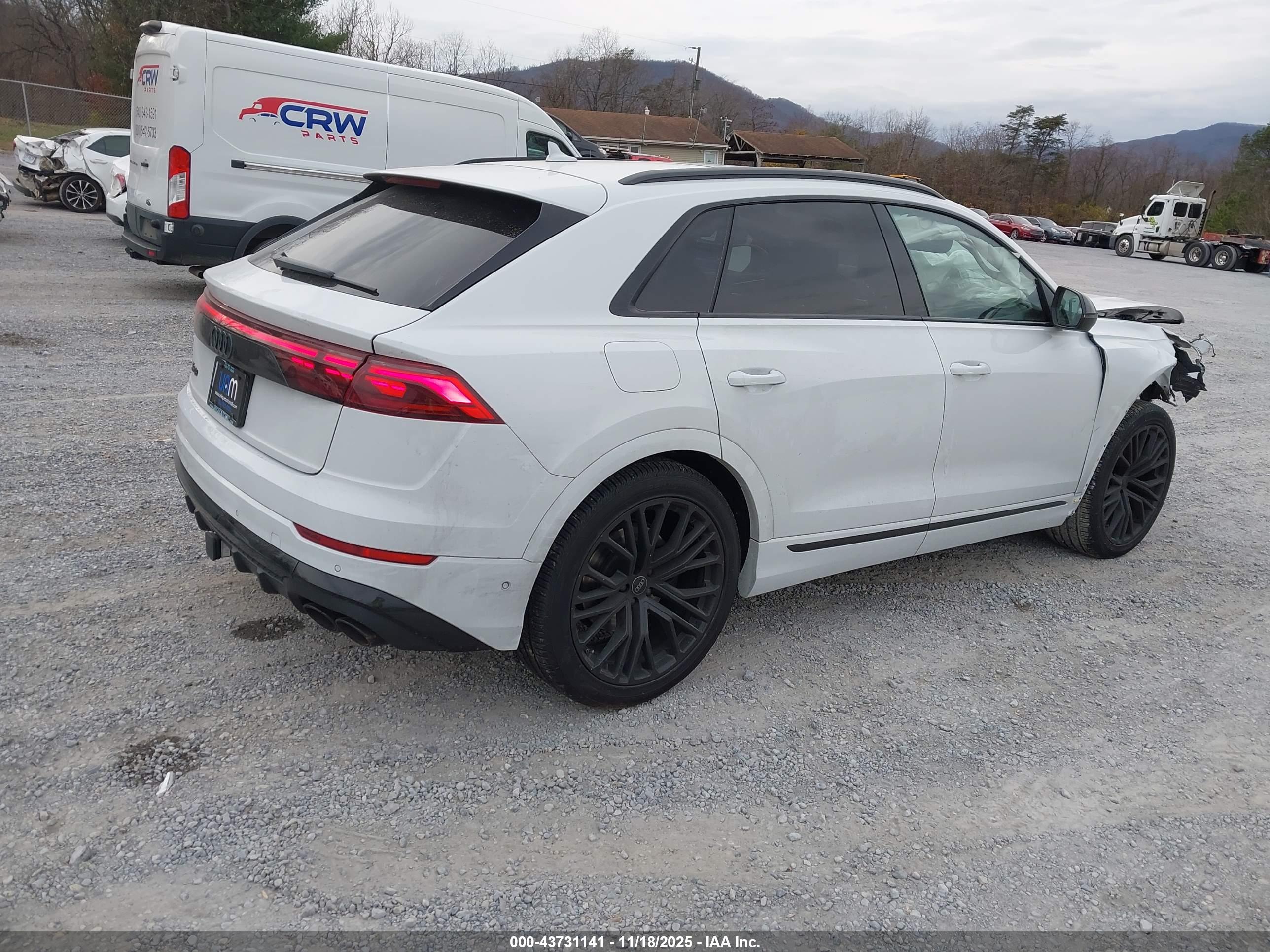 AUDI SQ8 image 4