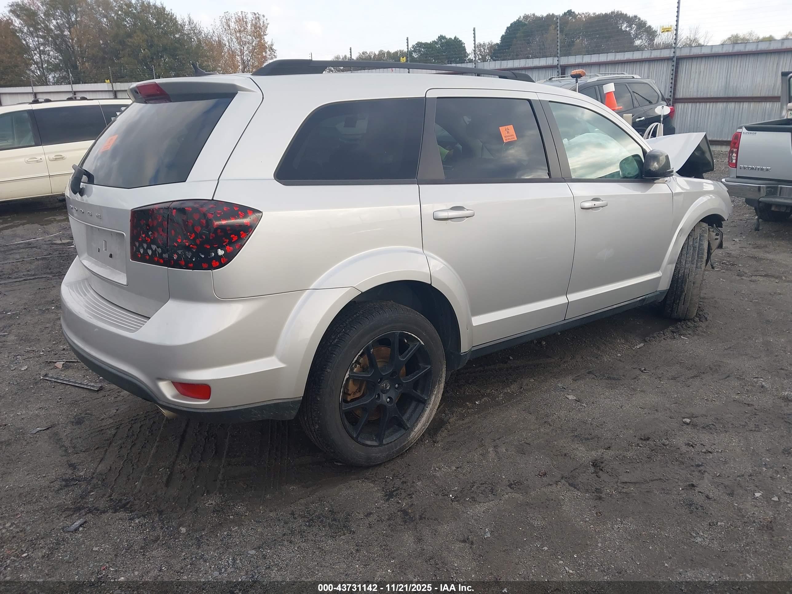 DODGE JOURNEY image 4