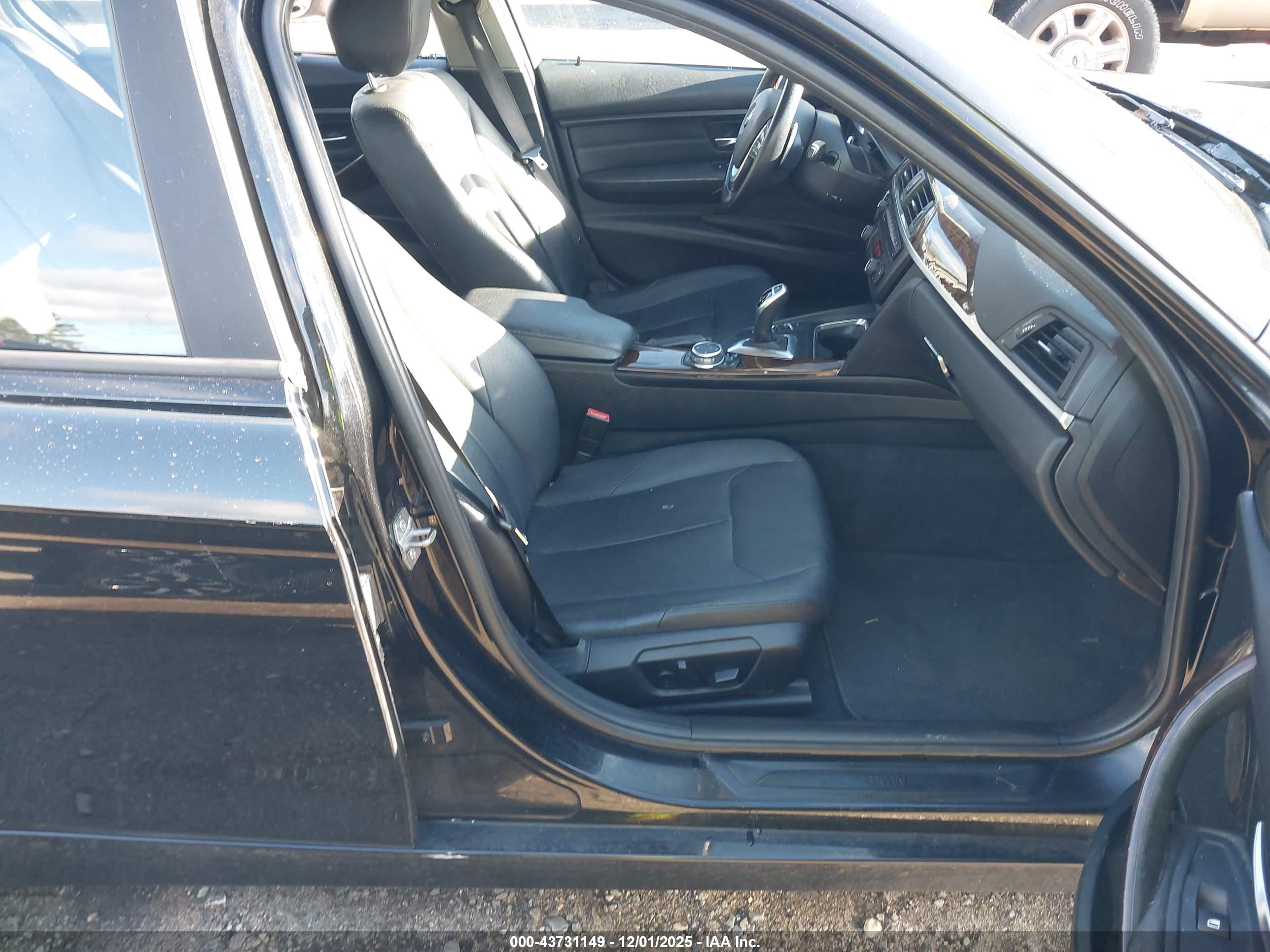 BMW 328I image 5
