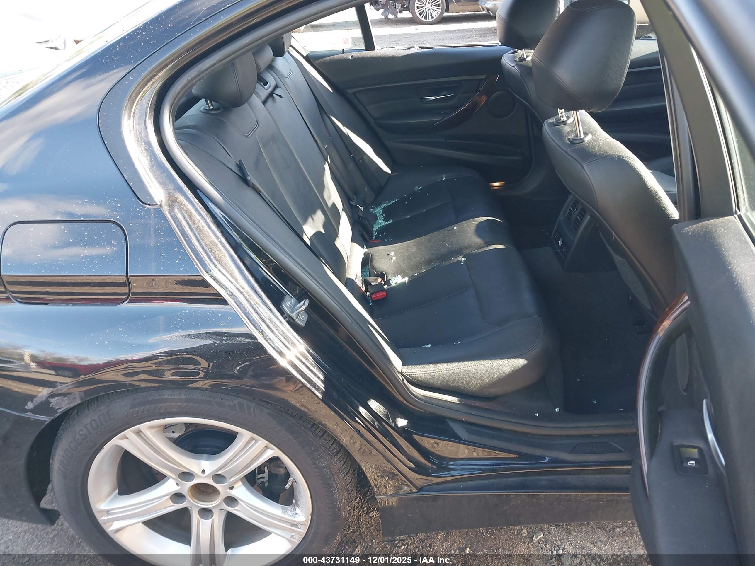 BMW 328I image 8