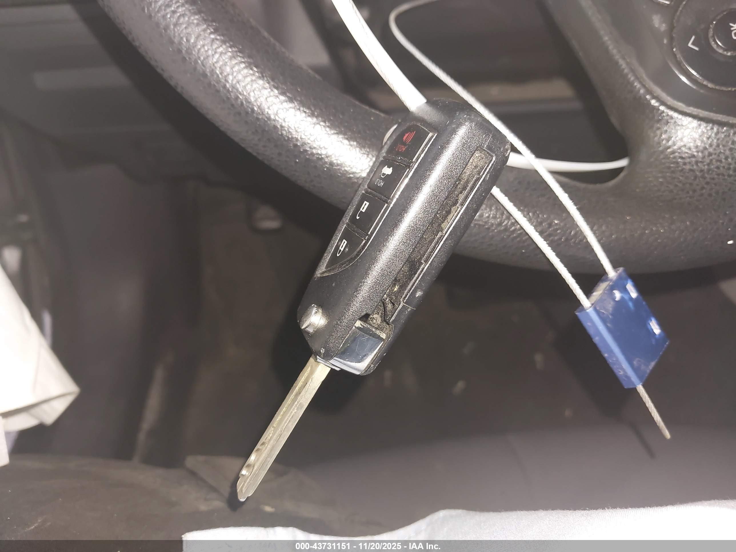 TOYOTA CAMRY image 11