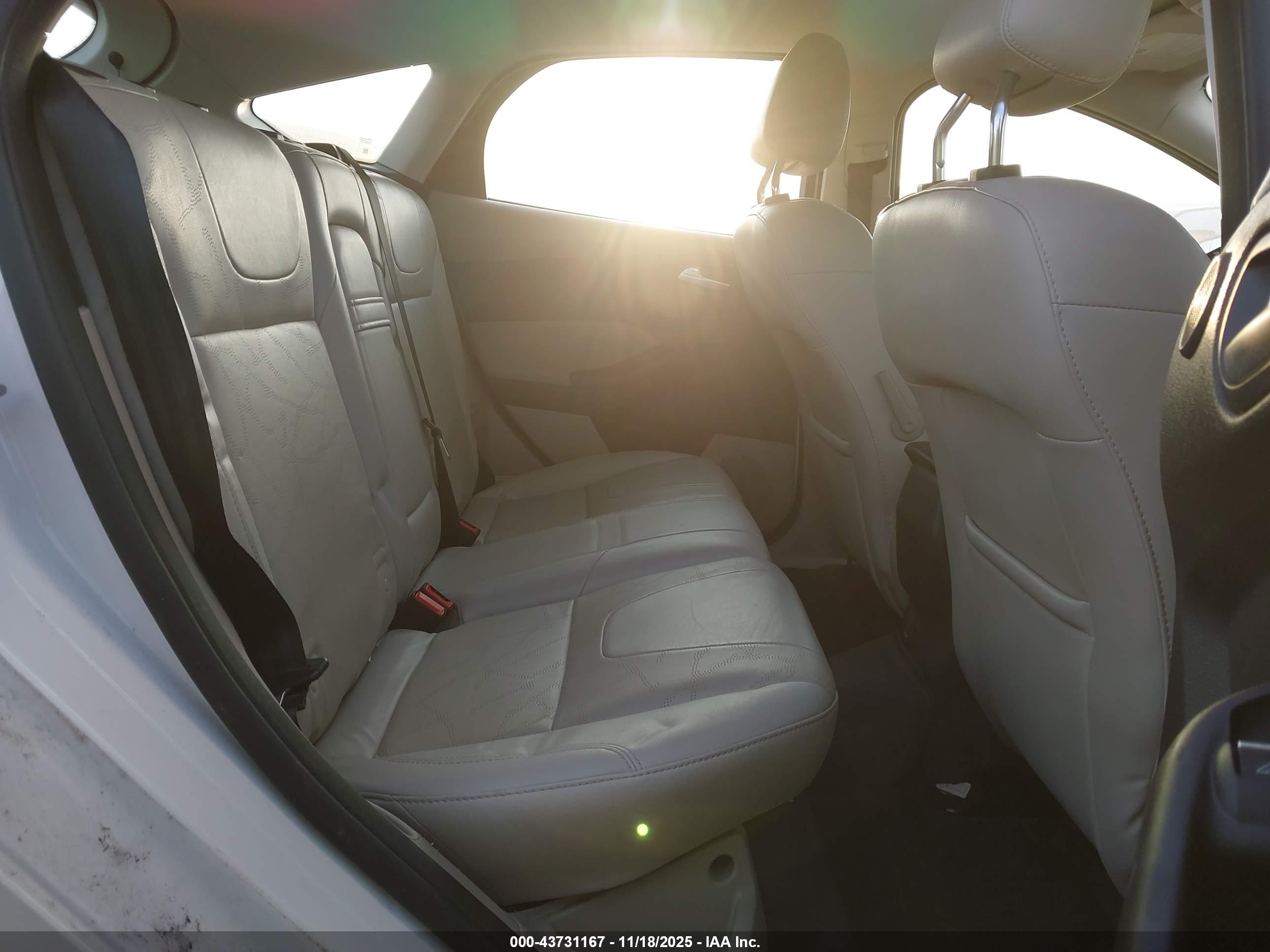 FORD FOCUS image 8