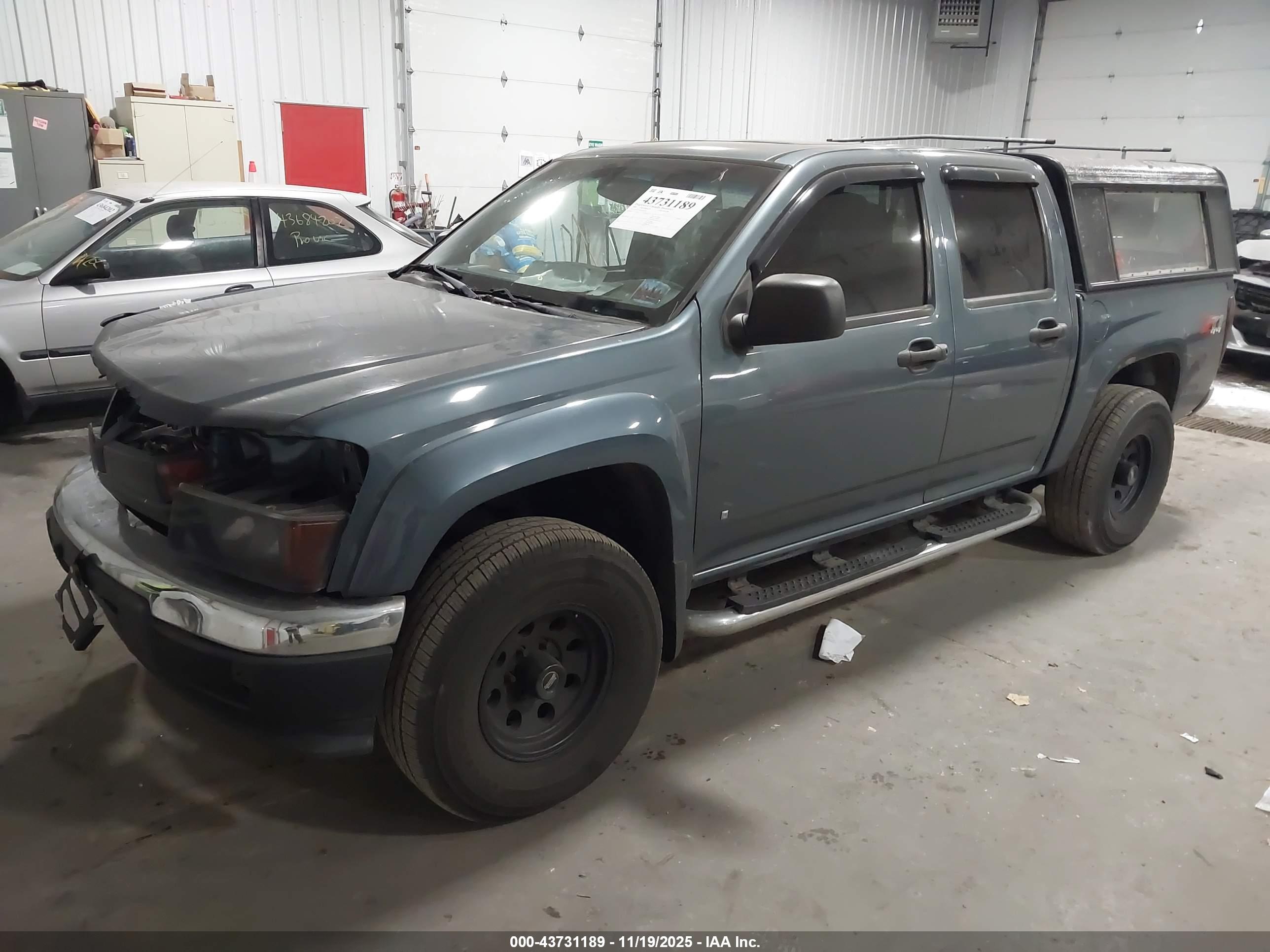 CHEVROLET COLORADO image 2