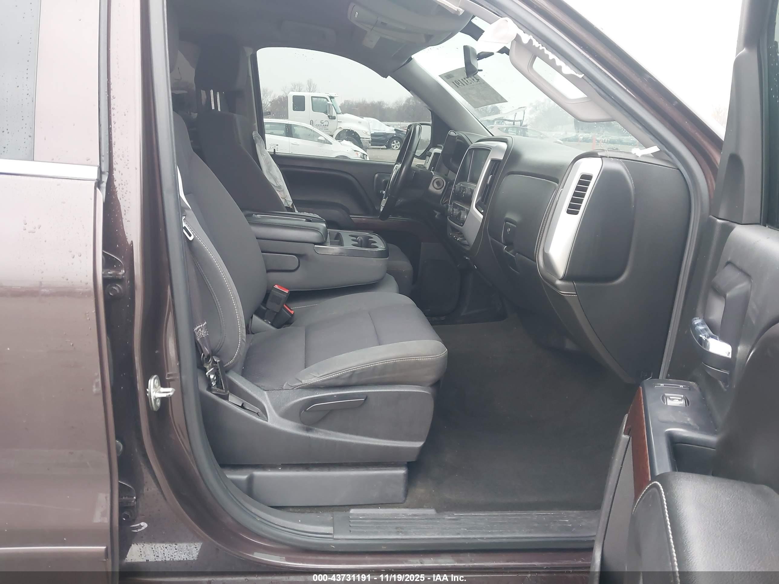 GMC SIERRA image 5