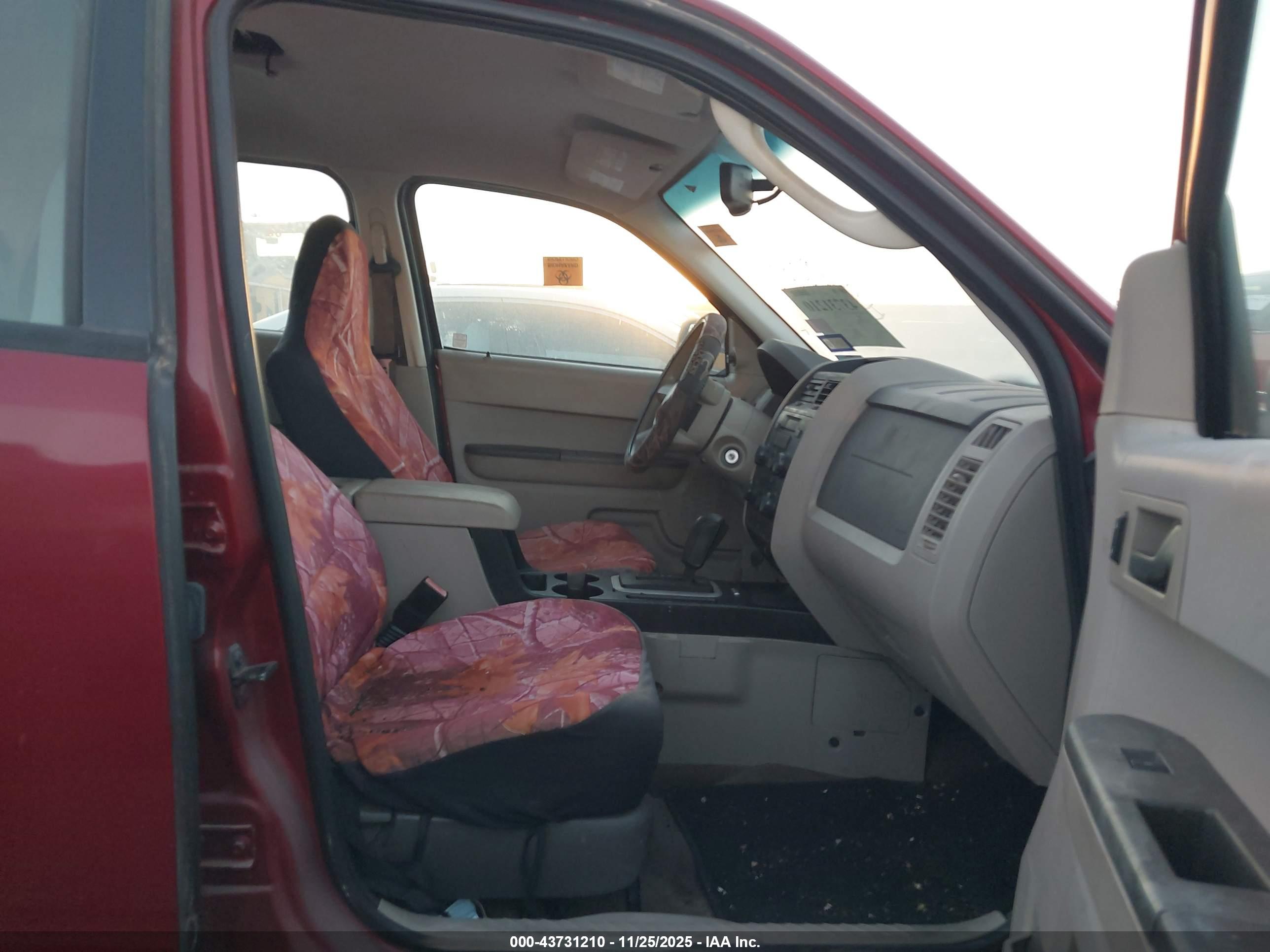 FORD ESCAPE image 5