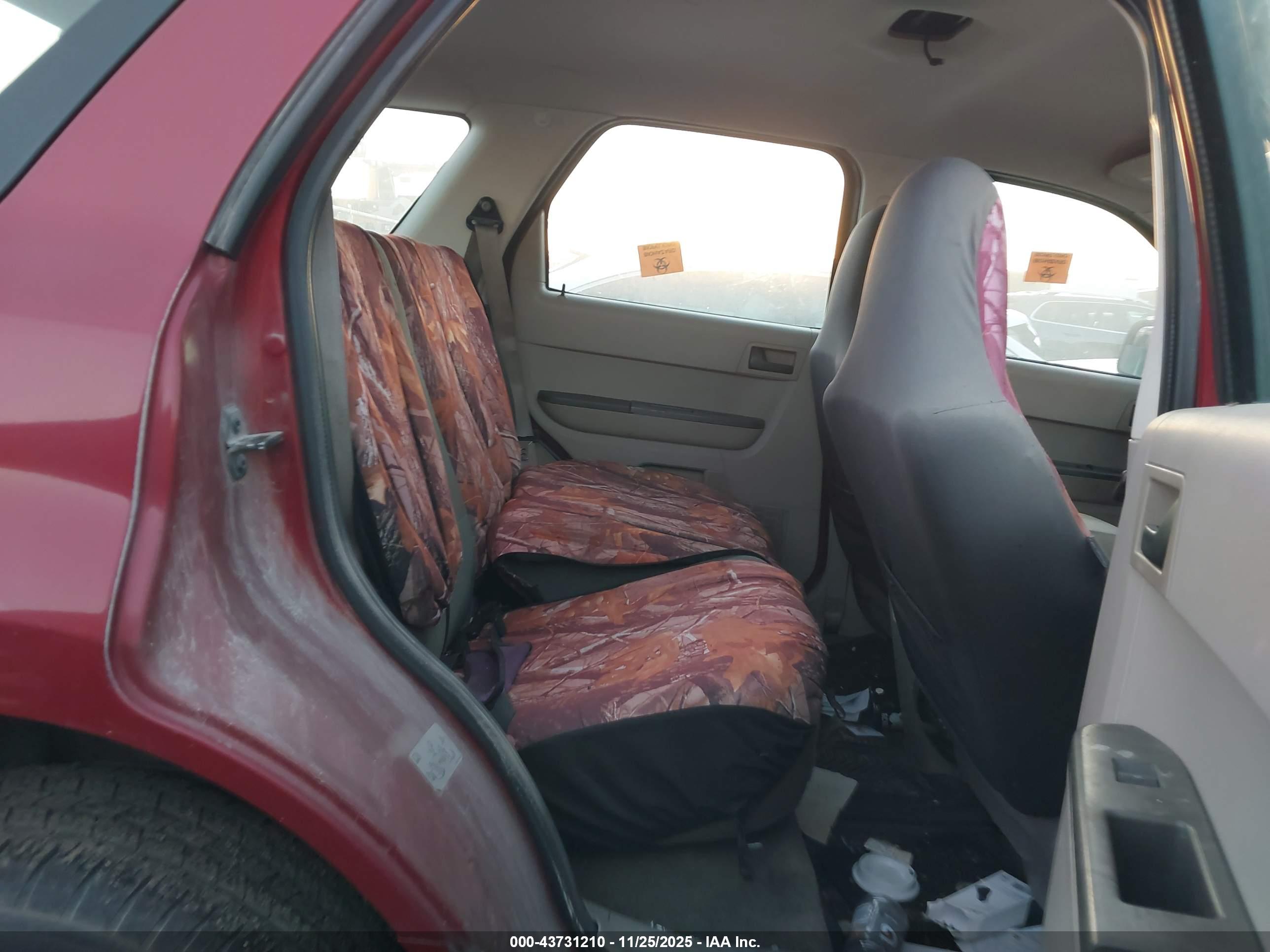 FORD ESCAPE image 8