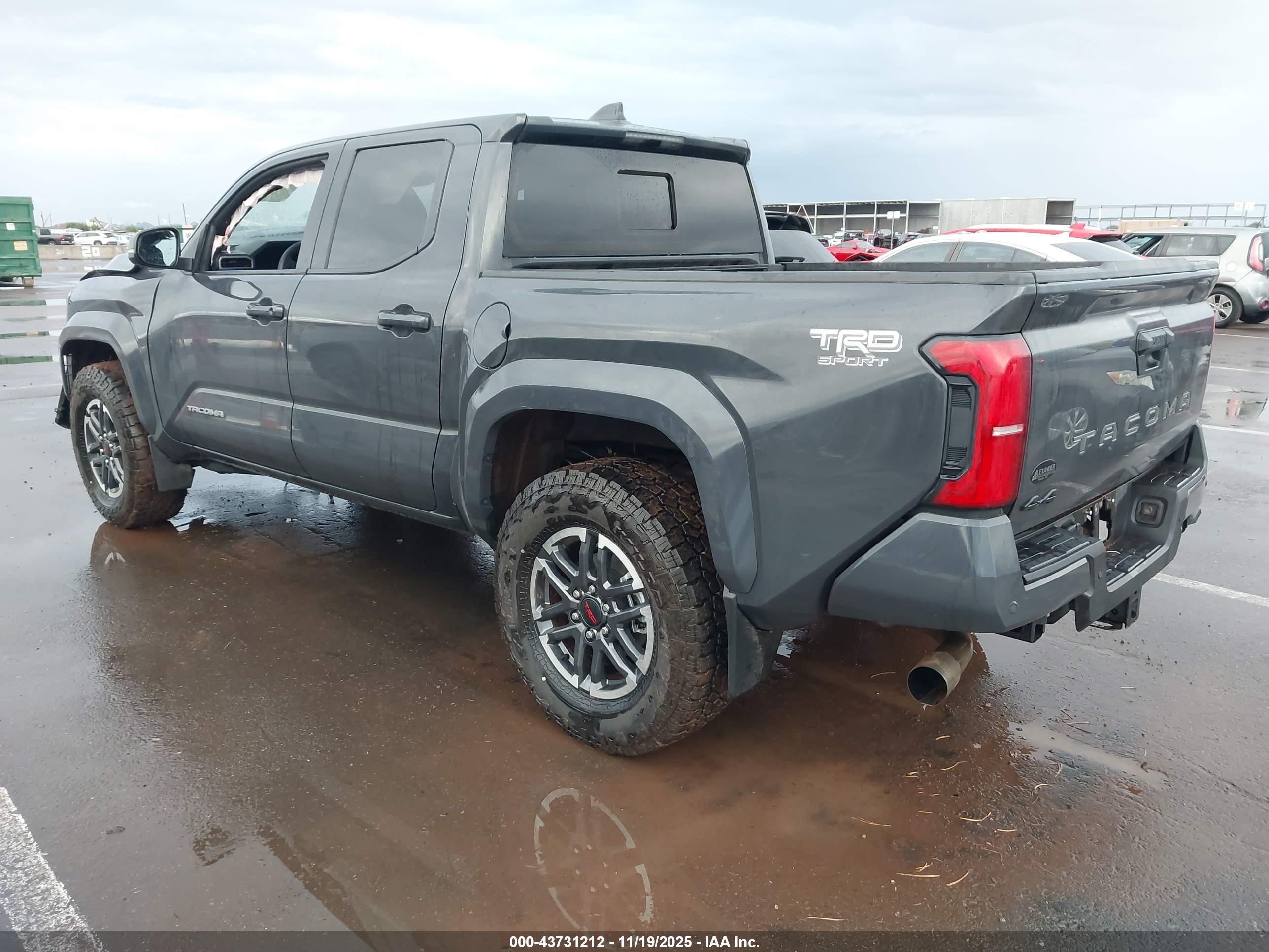 TOYOTA TACOMA image 3