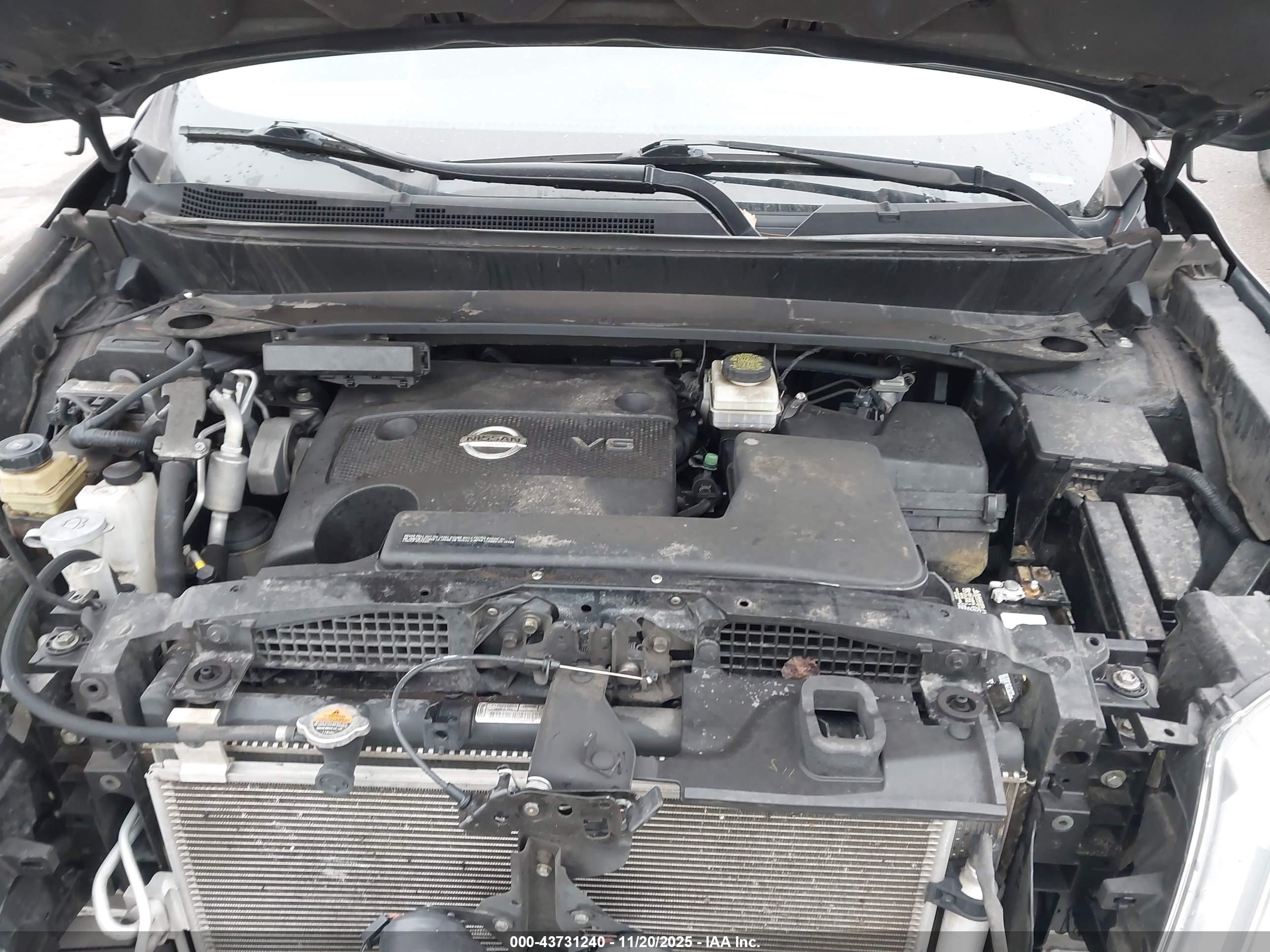 NISSAN PATHFINDER image 10