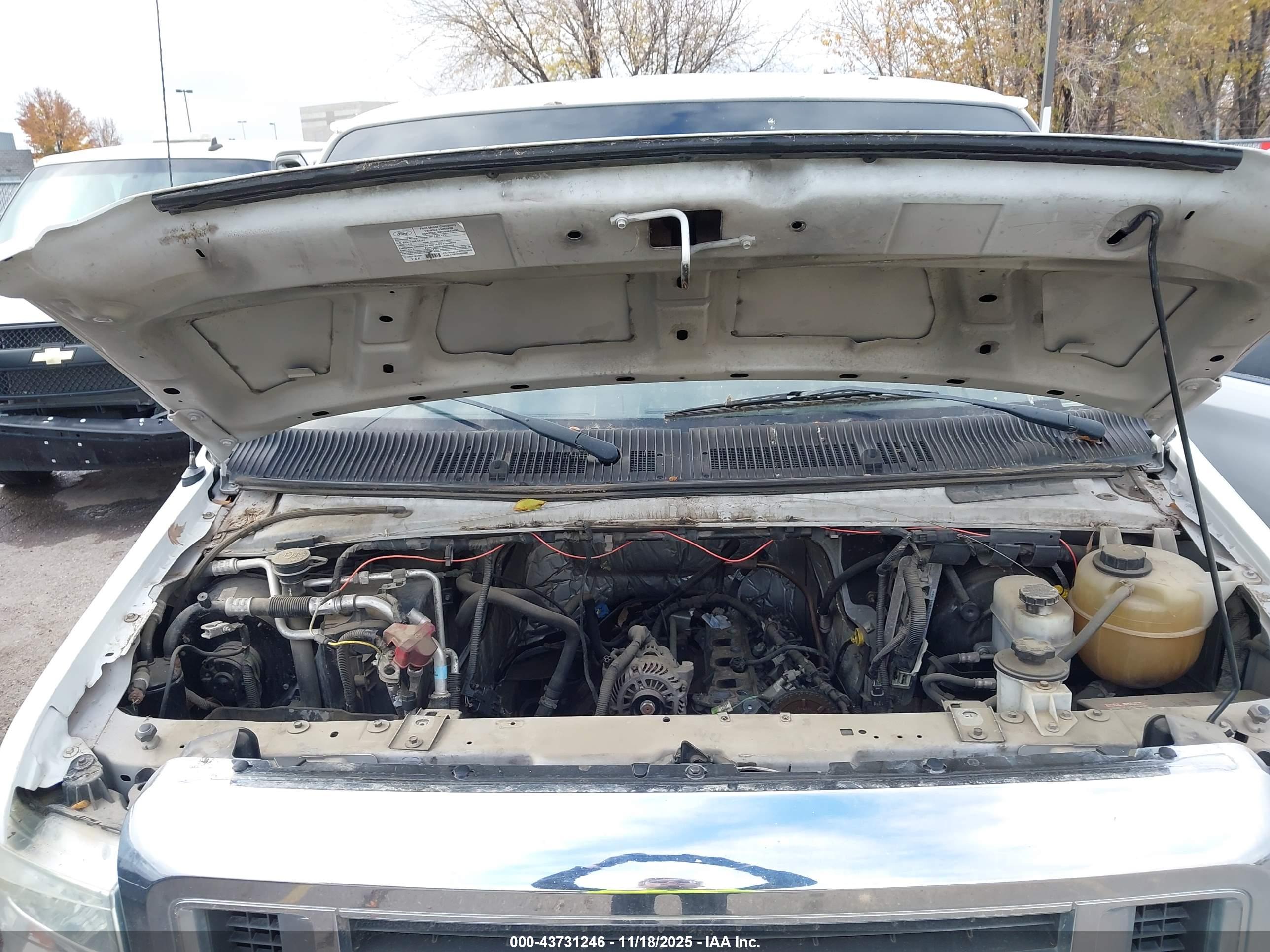FORD E-250 image 10