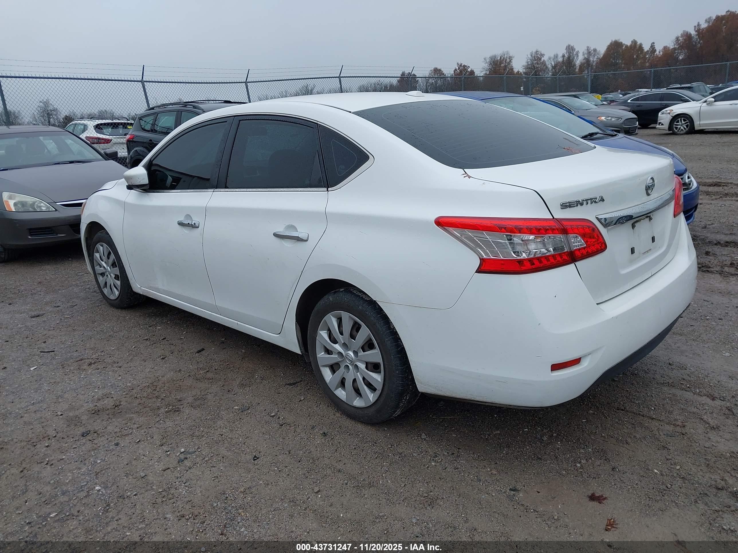NISSAN SENTRA image 3