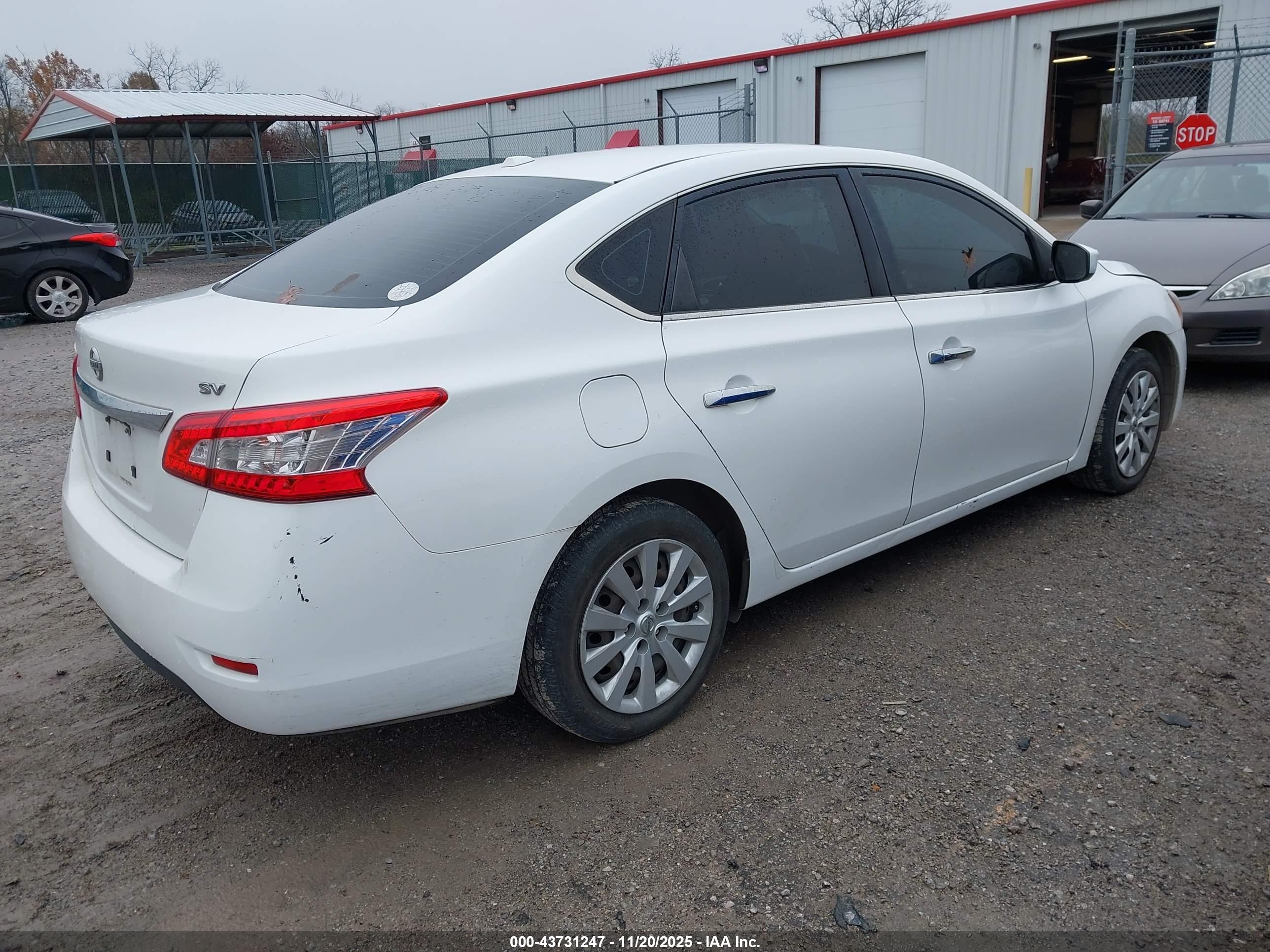 NISSAN SENTRA image 4