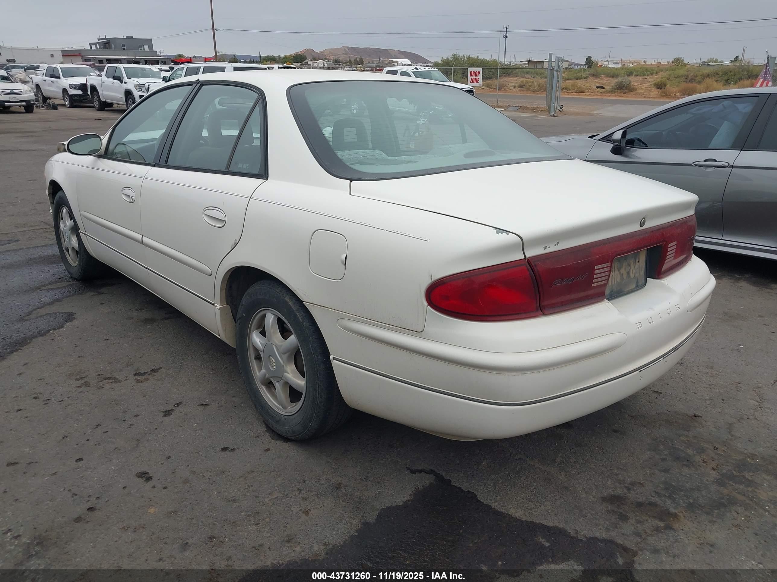 BUICK REGAL image 3