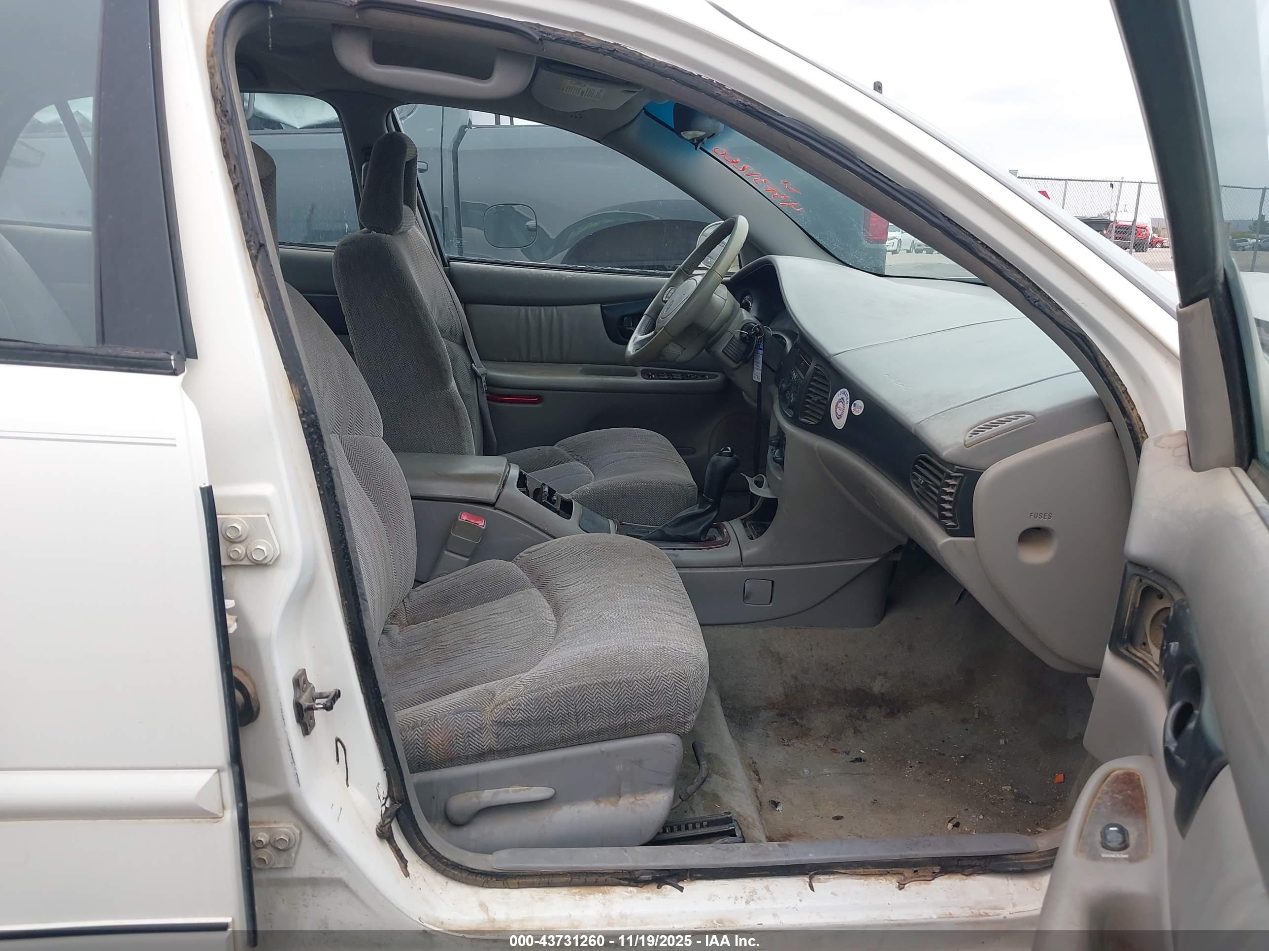 BUICK REGAL image 5