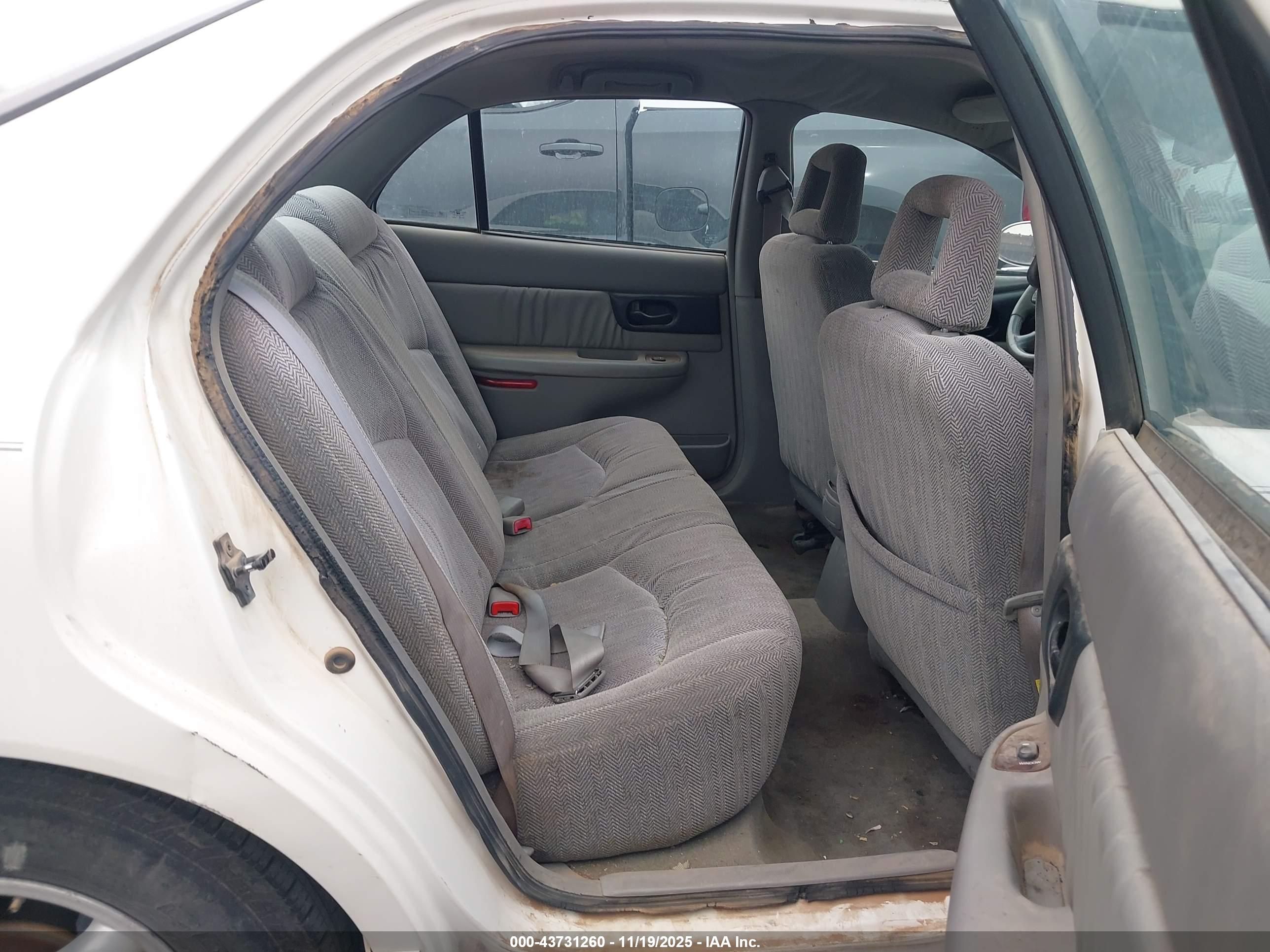 BUICK REGAL image 8