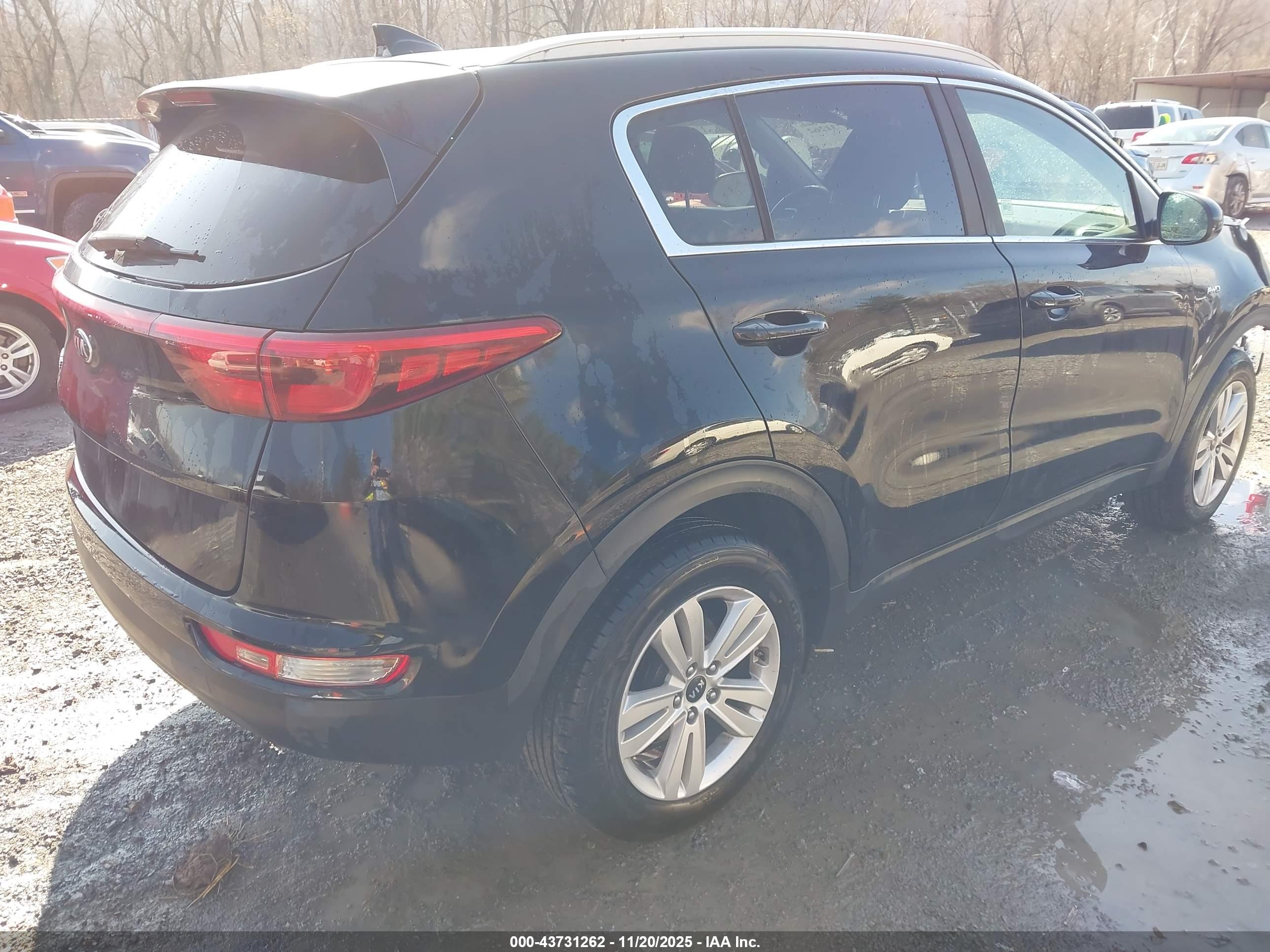 KIA SPORTAGE image 4