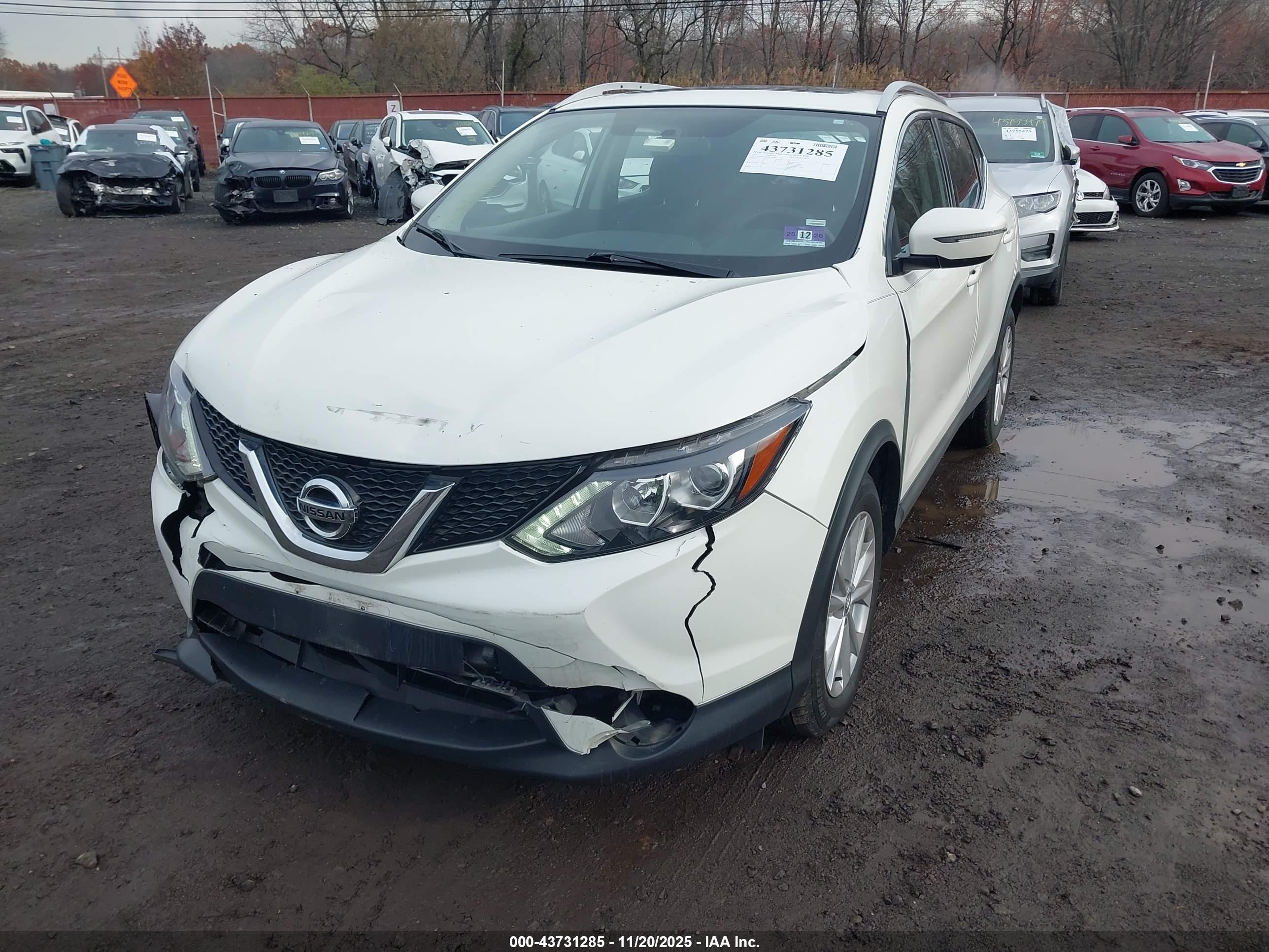 NISSAN ROGUE image 6