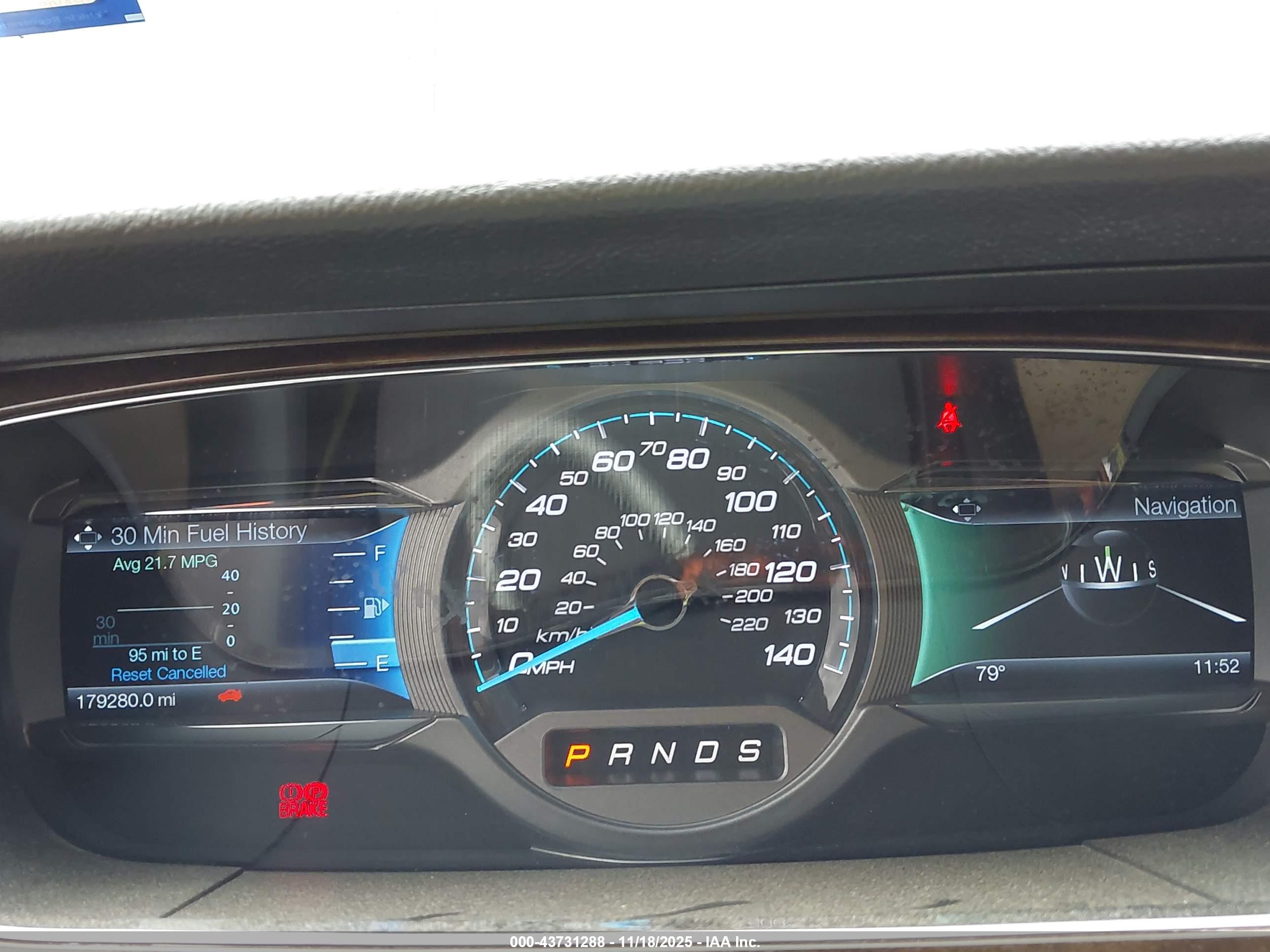 FORD TAURUS image 7