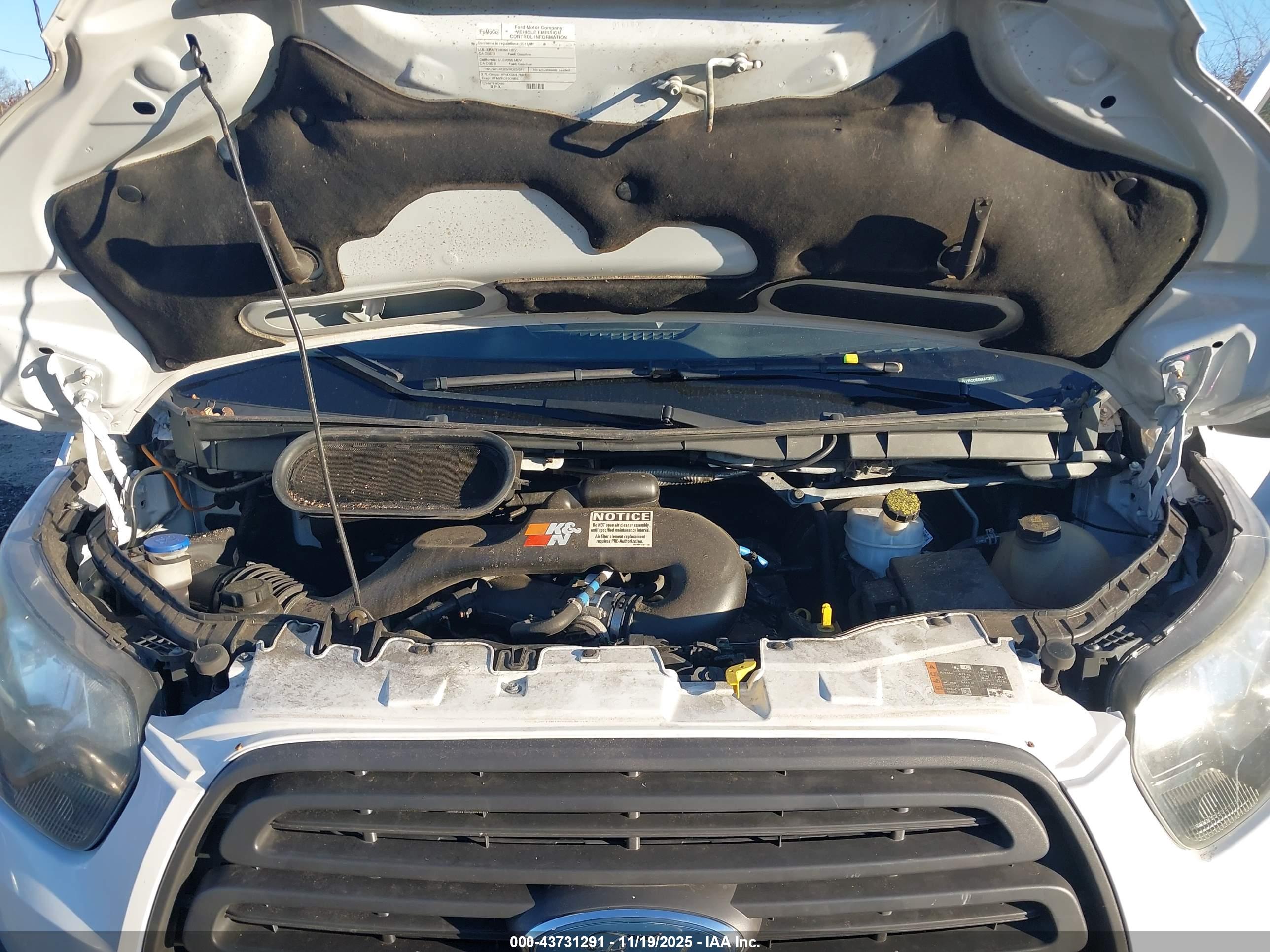 FORD TRANSIT-150 image 10