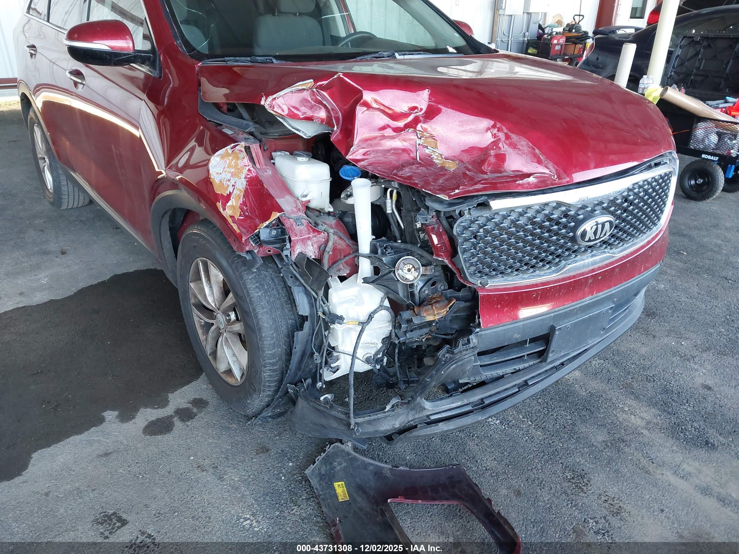 KIA SORENTO image 6