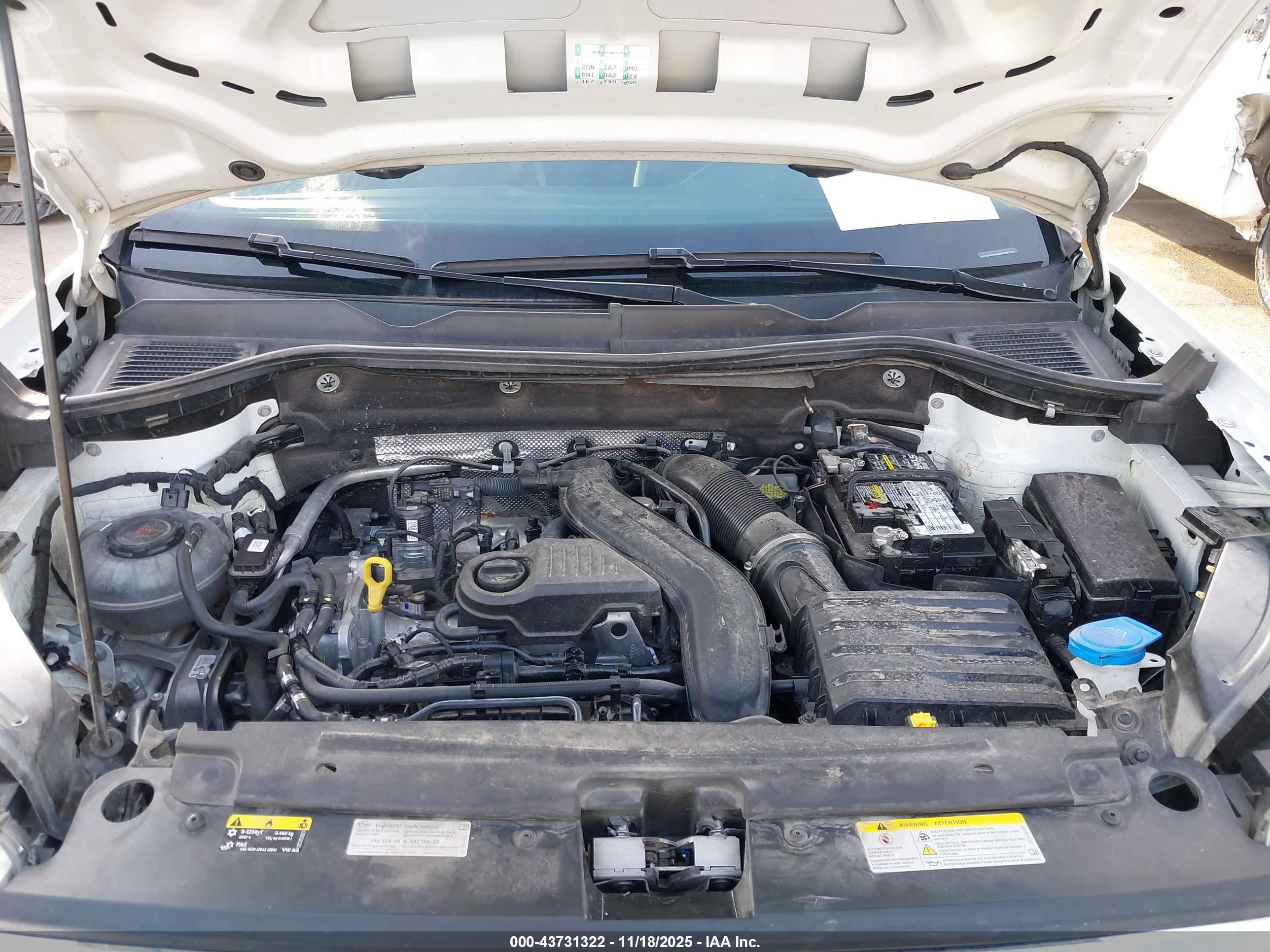 VOLKSWAGEN TAOS image 10