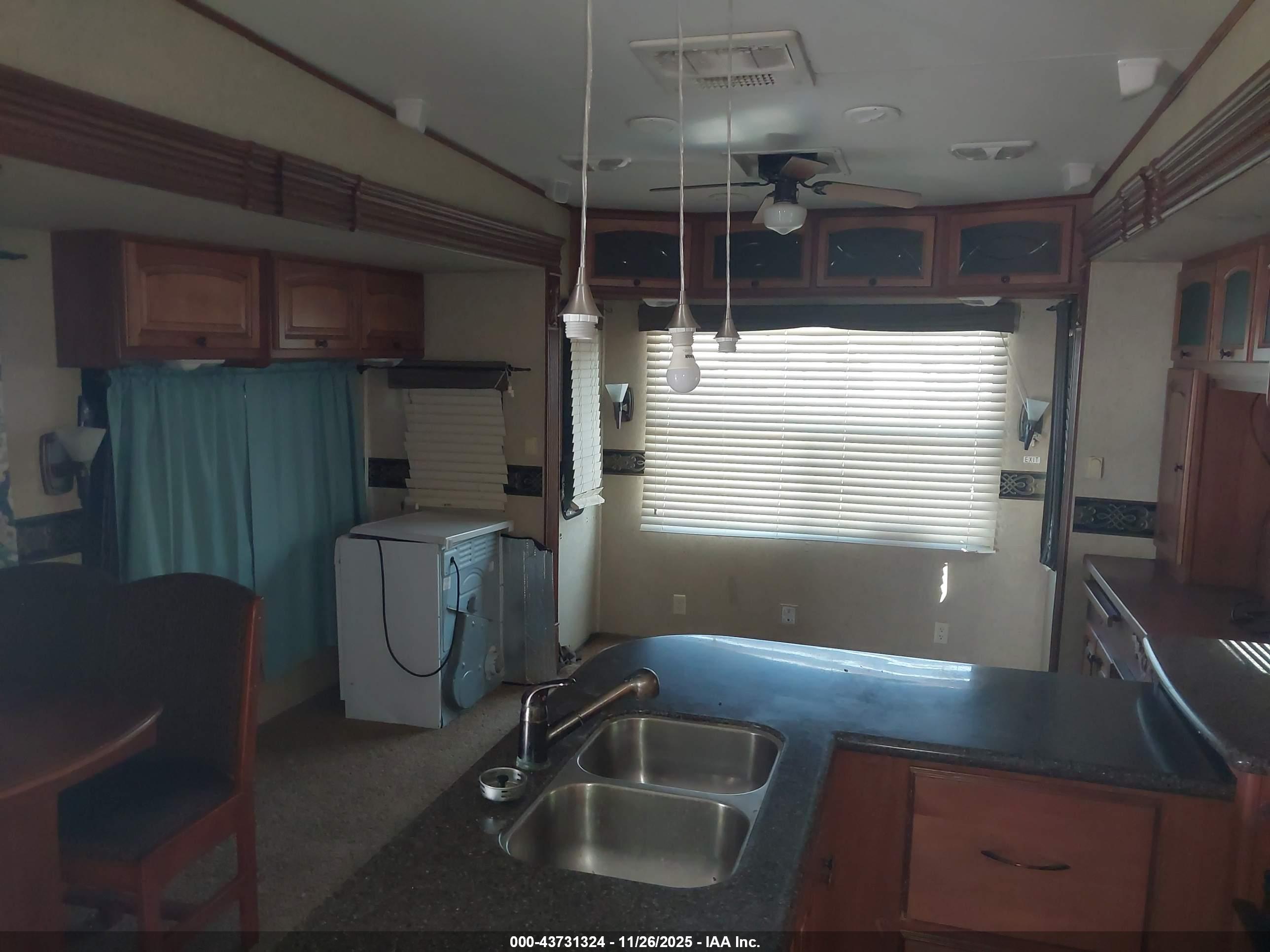 HEARTLAND RVS image 5