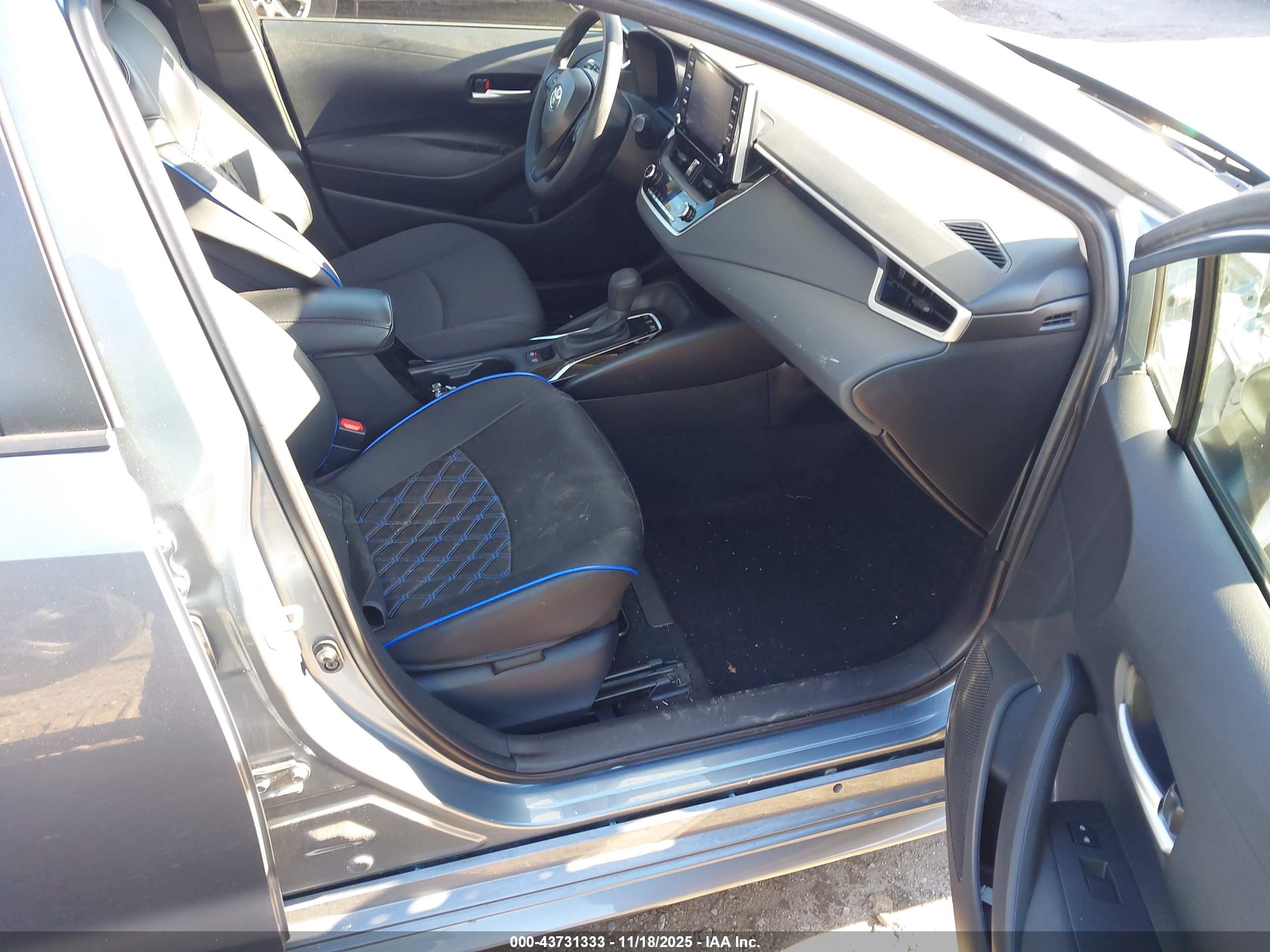 TOYOTA COROLLA image 5