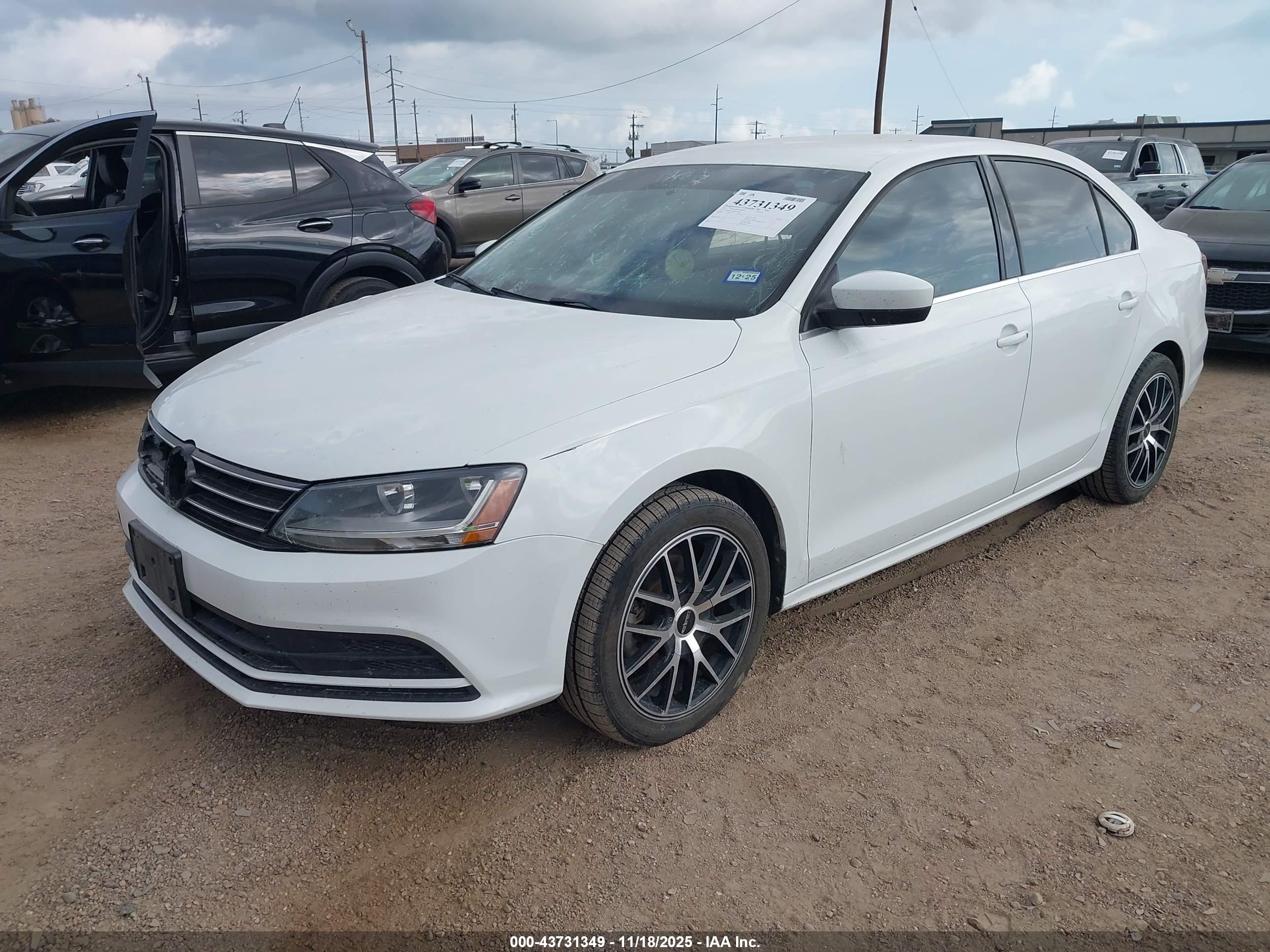 VOLKSWAGEN JETTA image 2
