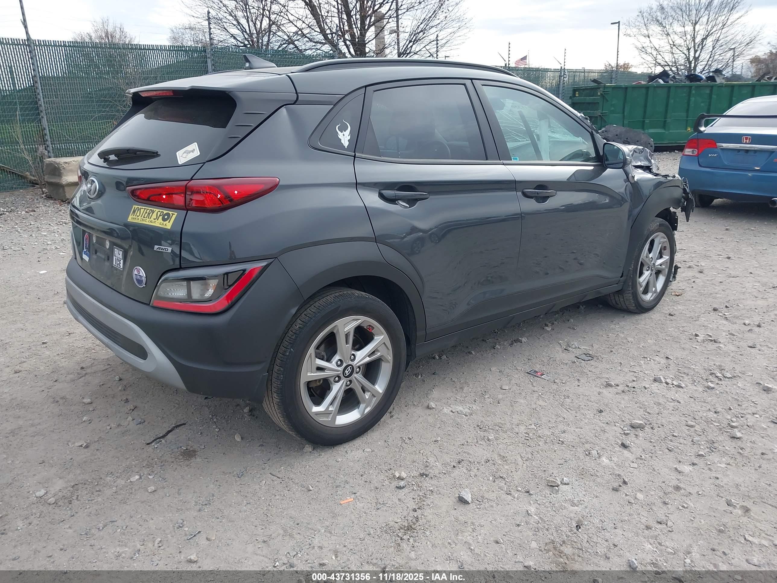 HYUNDAI KONA image 4