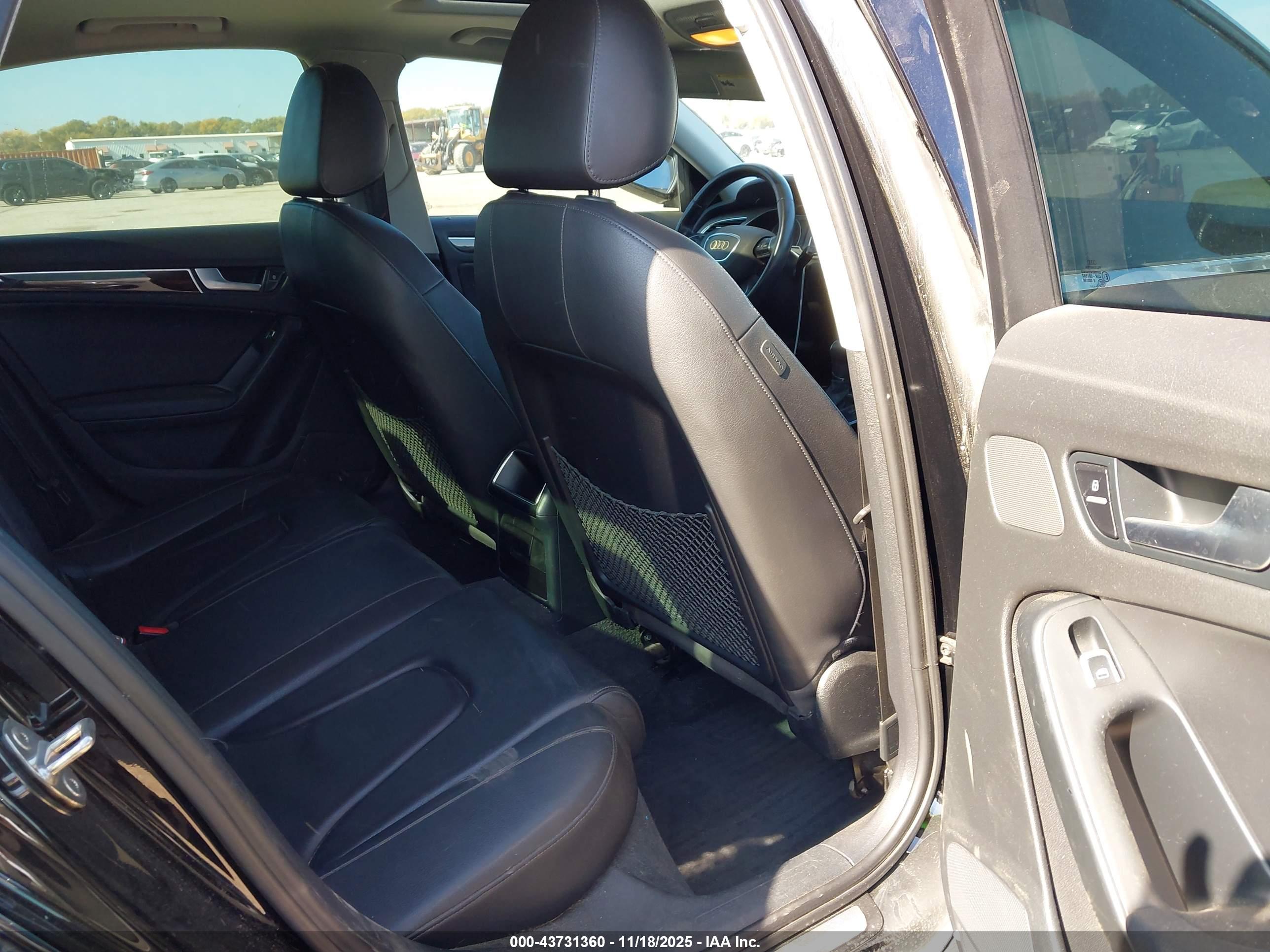 AUDI A4 image 8
