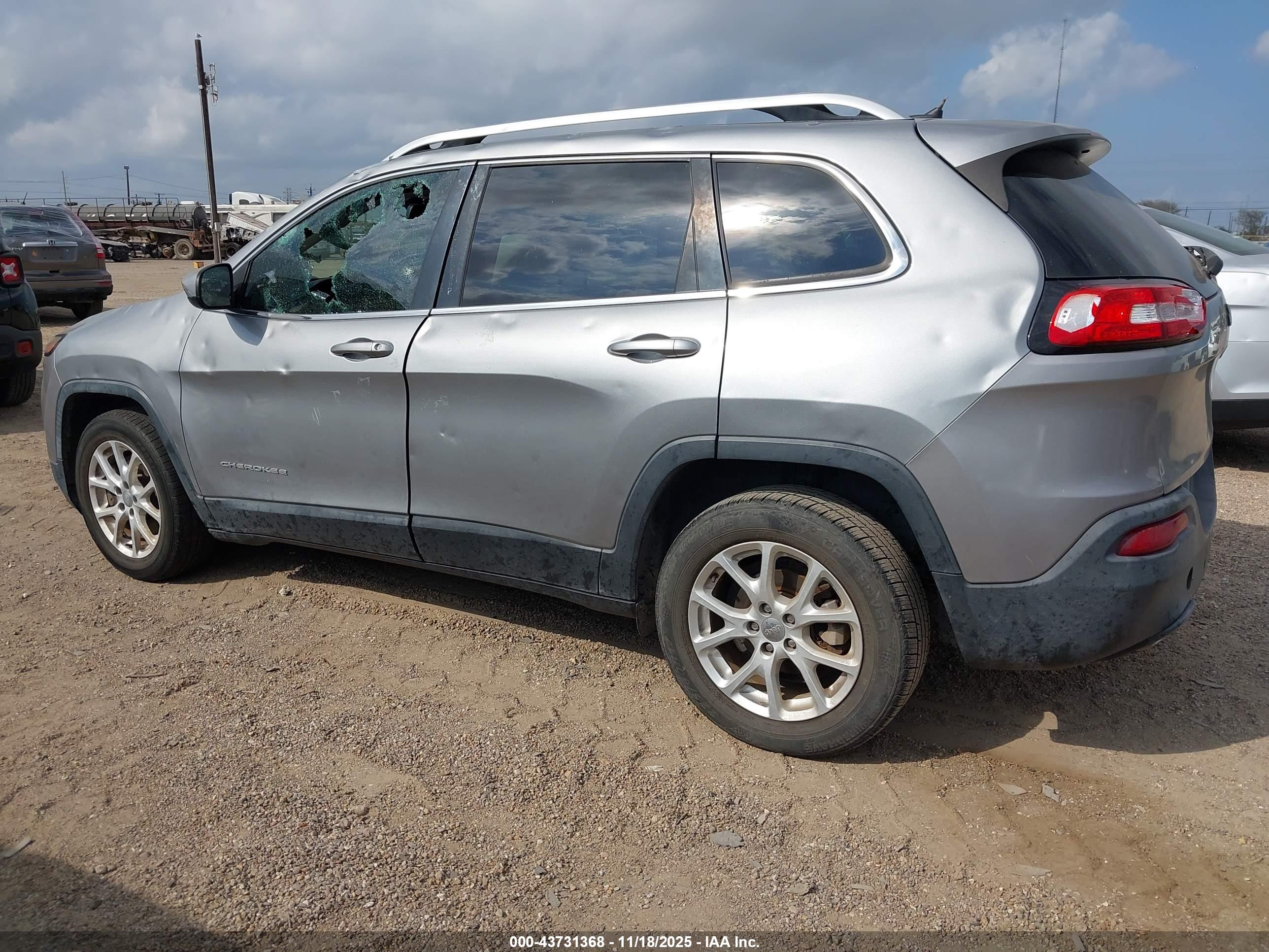 JEEP CHEROKEE image 3