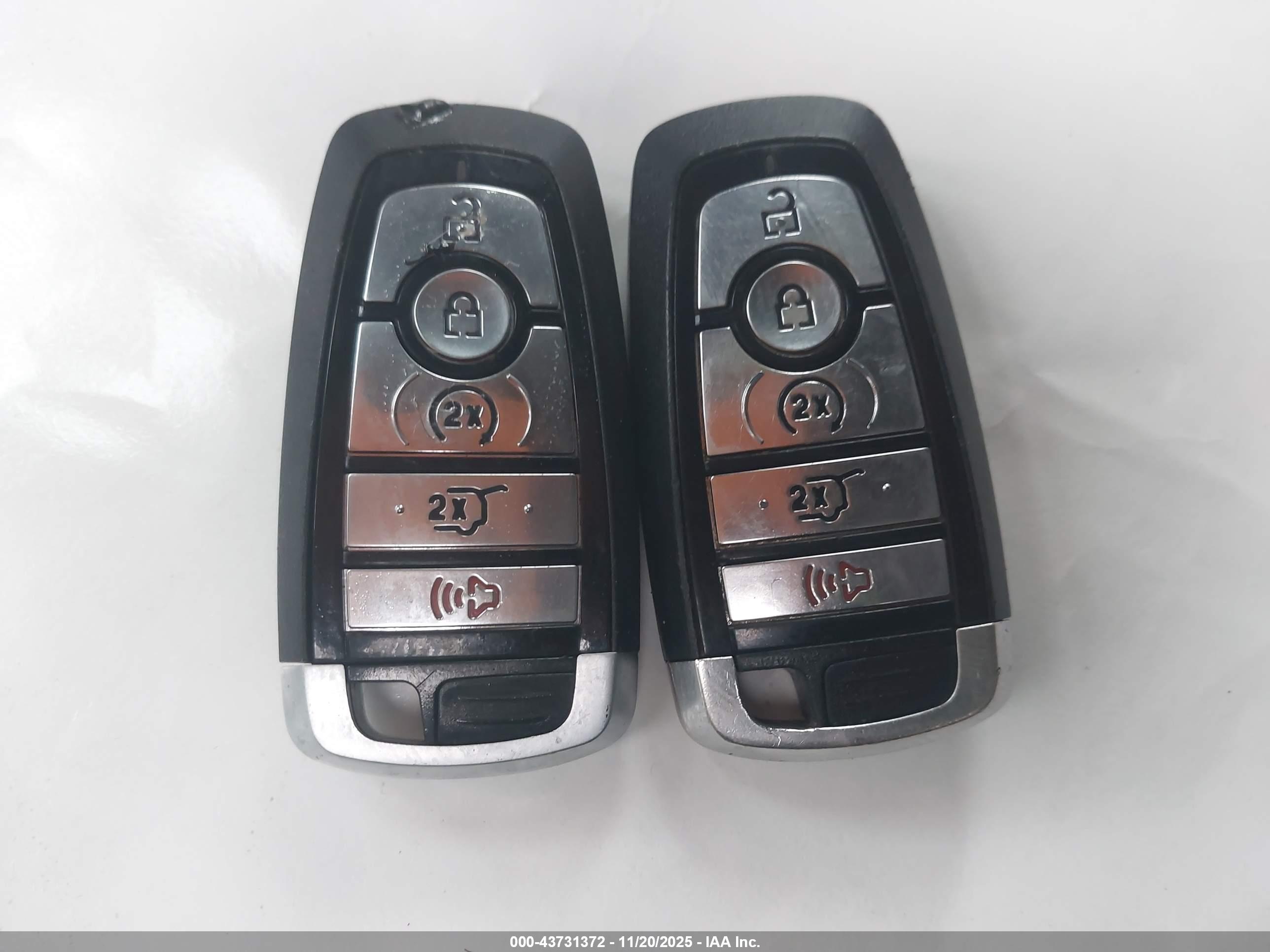 FORD EXPLORER image 11