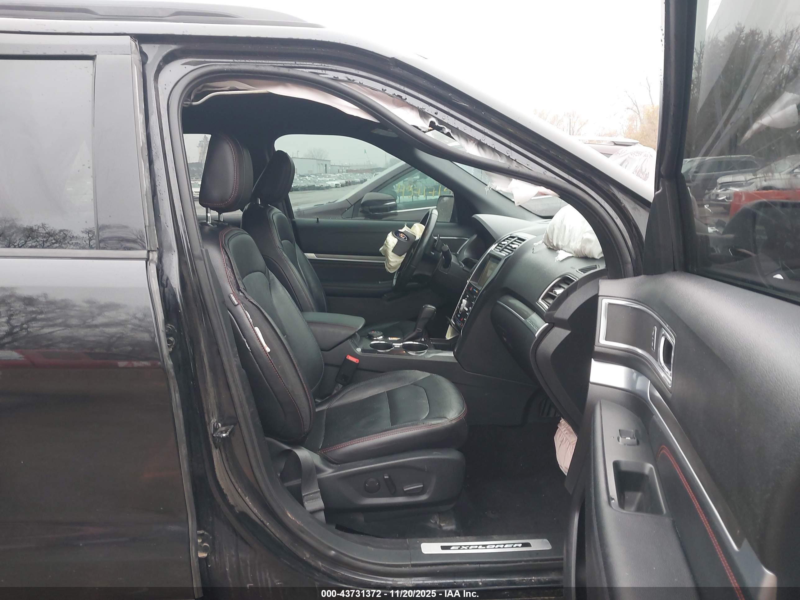 FORD EXPLORER image 5