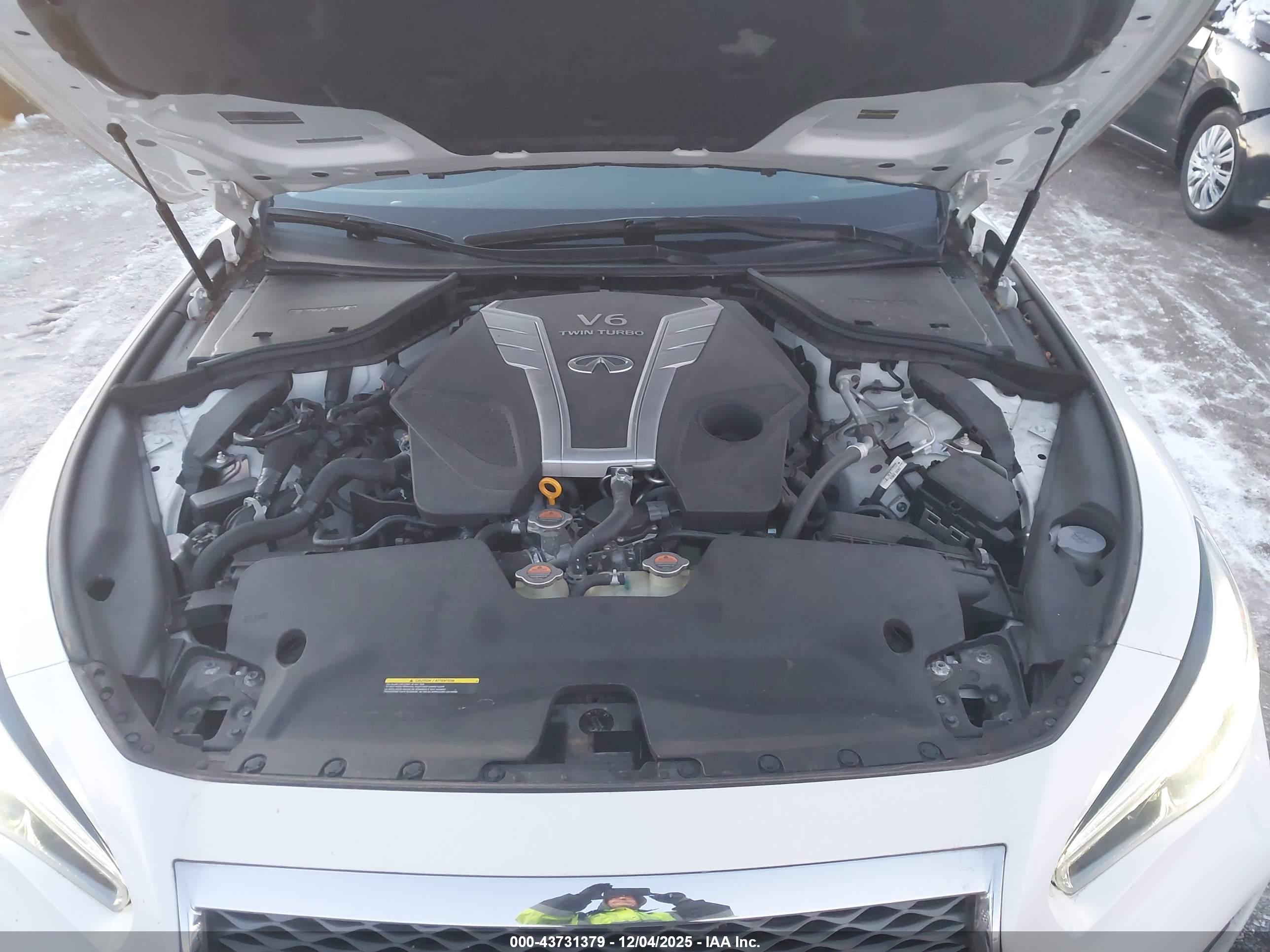 INFINITI Q50 image 10
