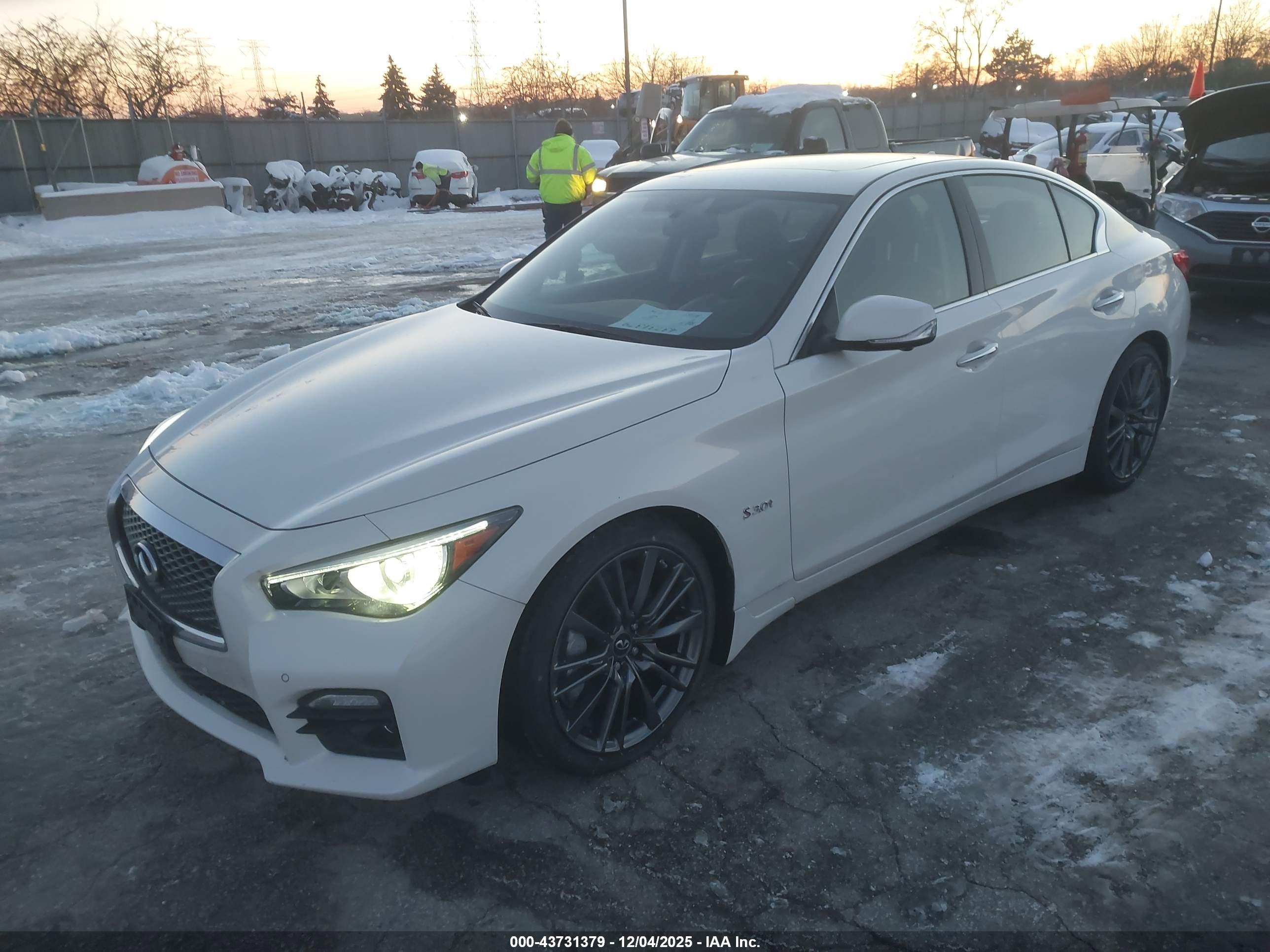 INFINITI Q50 image 2
