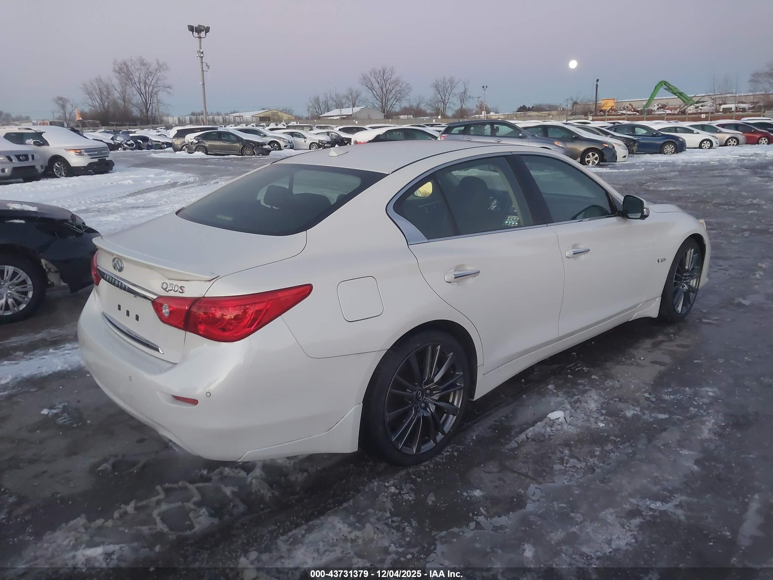 INFINITI Q50 image 4