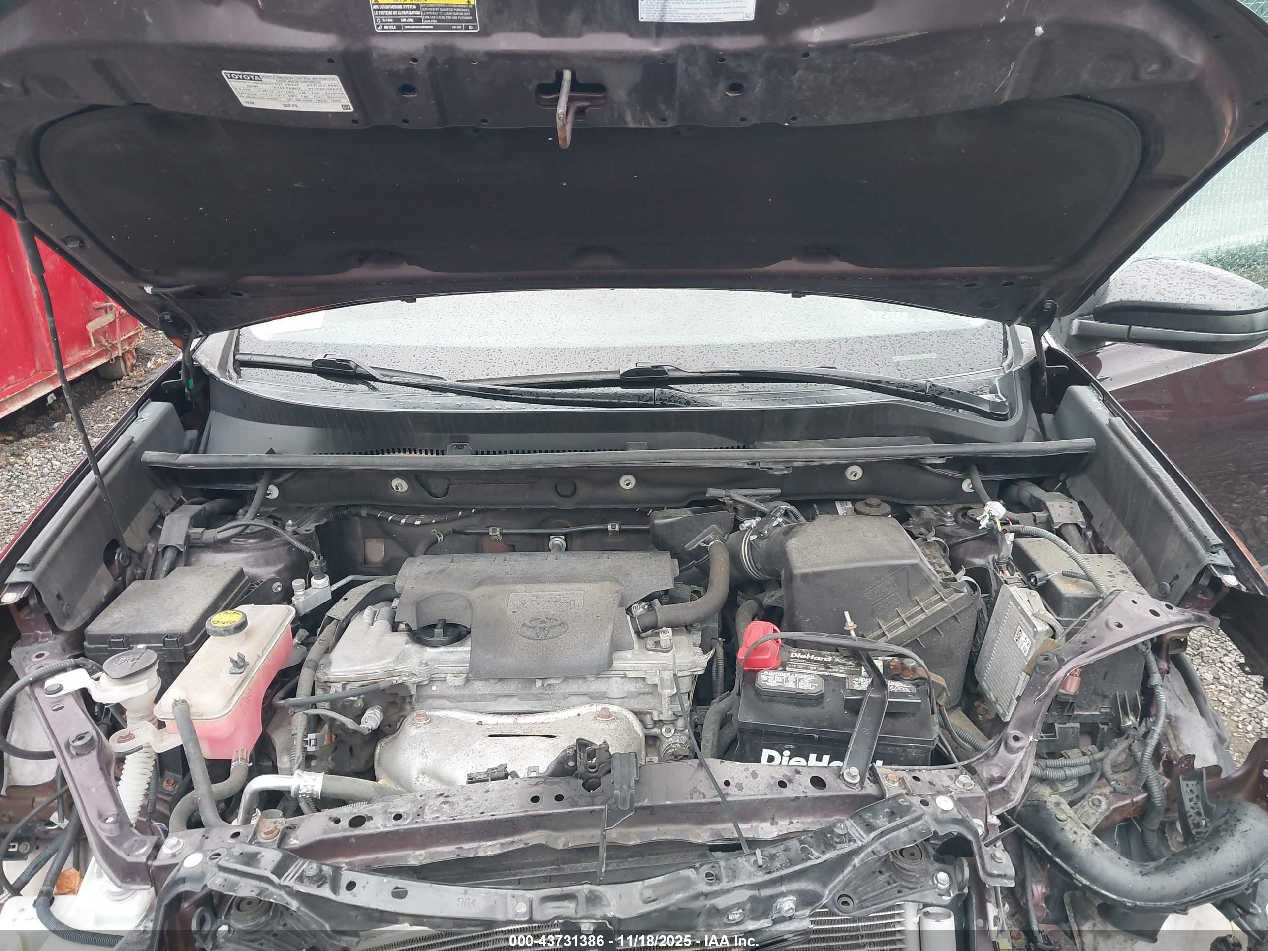TOYOTA RAV4 image 10