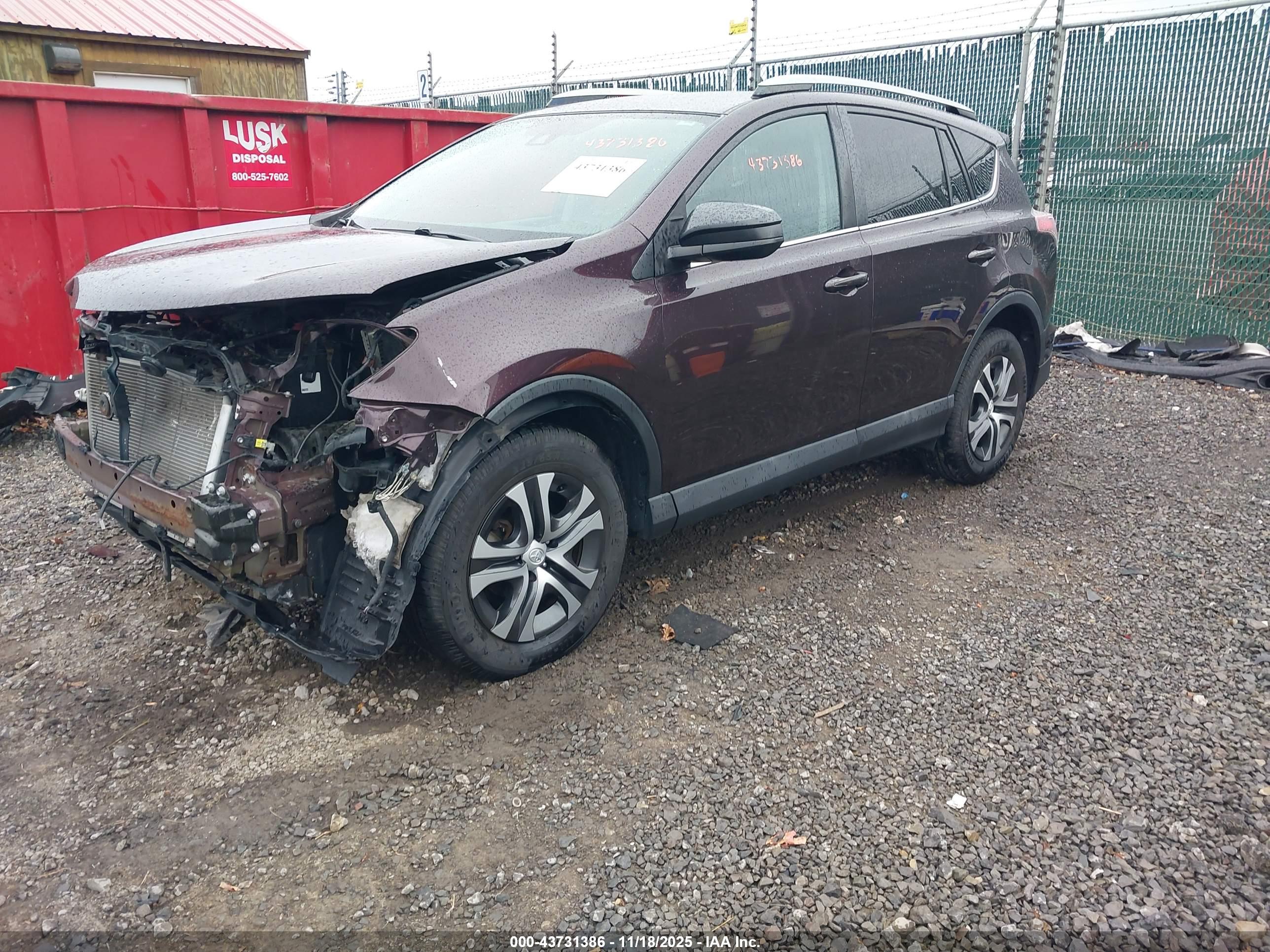 TOYOTA RAV4 image 2